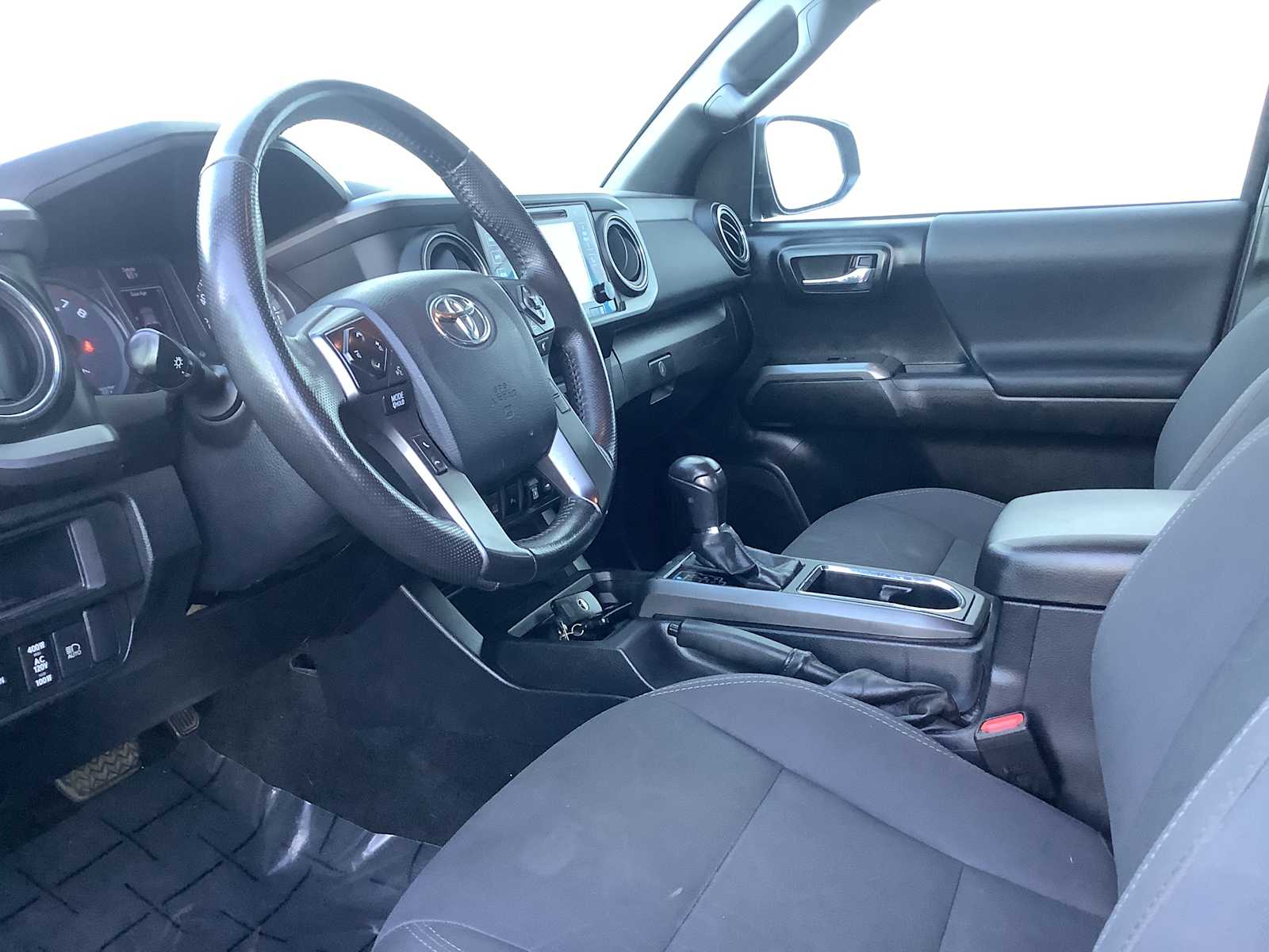Thumbnail: 2019 Toyota Tacoma - 2