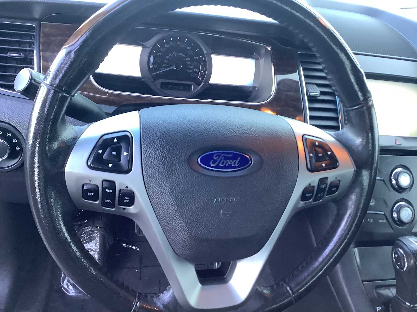 Thumbnail: 2013 Ford Taurus - 16