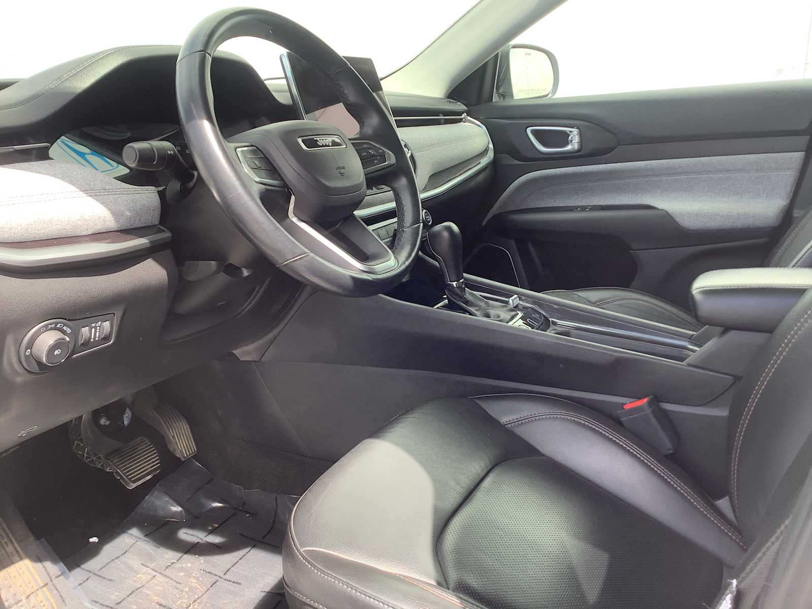 Thumbnail: 2022 Jeep Compass - 3