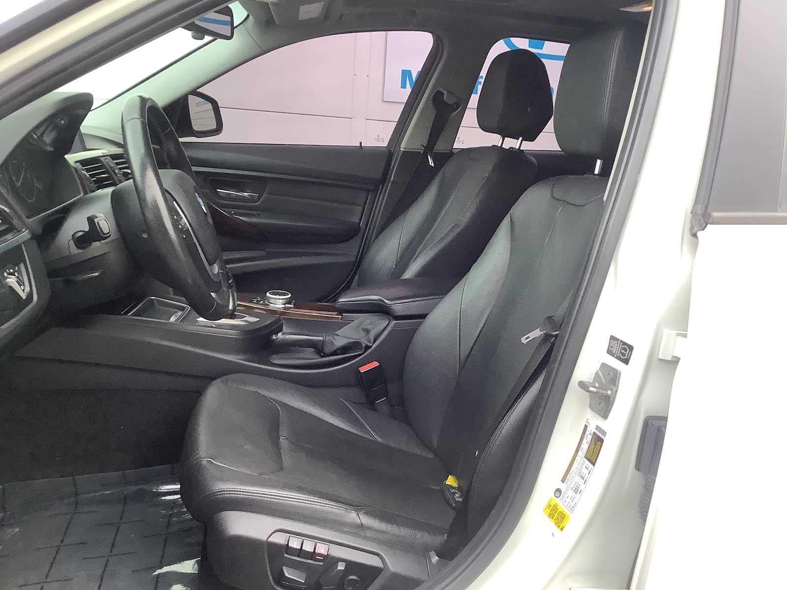 Thumbnail: 2014 BMW 3 Series - 11