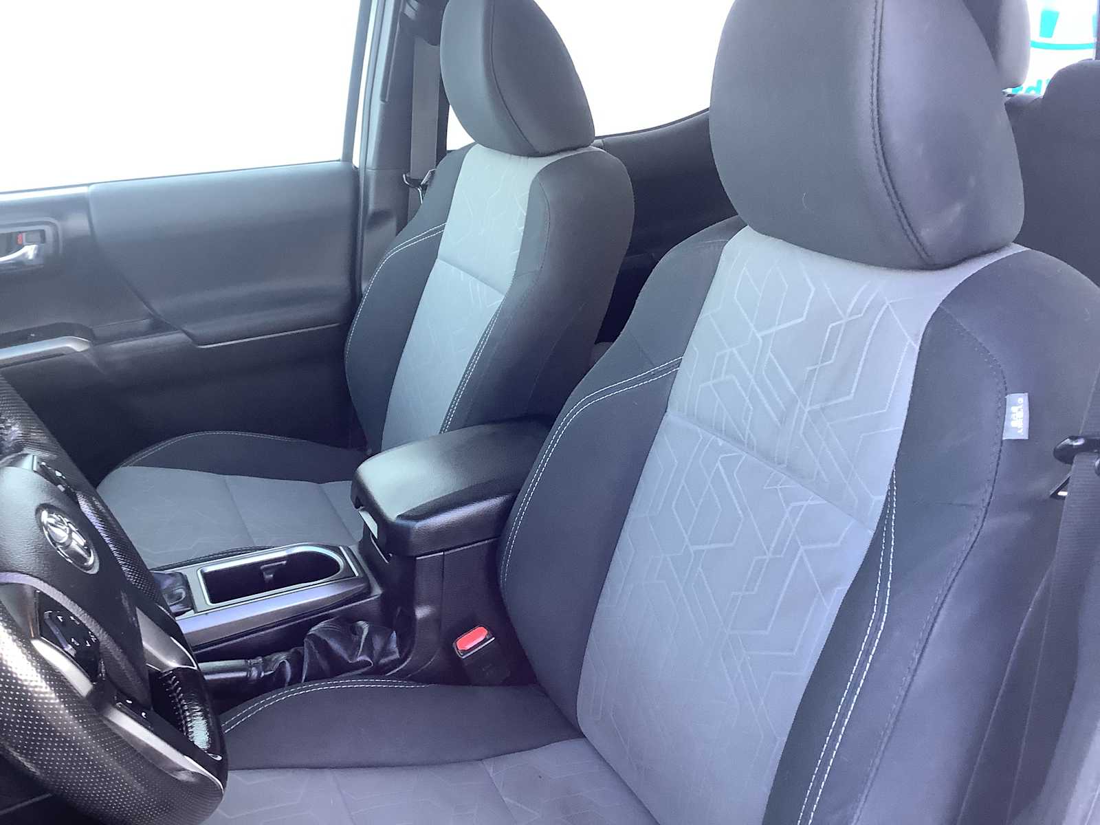 Thumbnail: 2021 Toyota Tacoma - 11