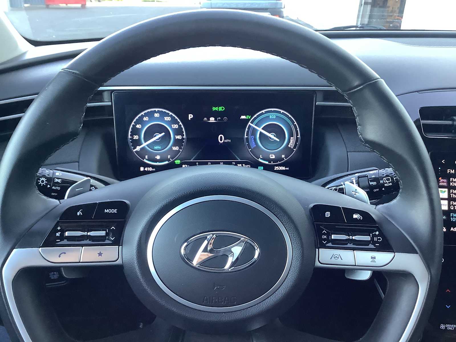 Thumbnail: 2023 Hyundai Tucson - 16