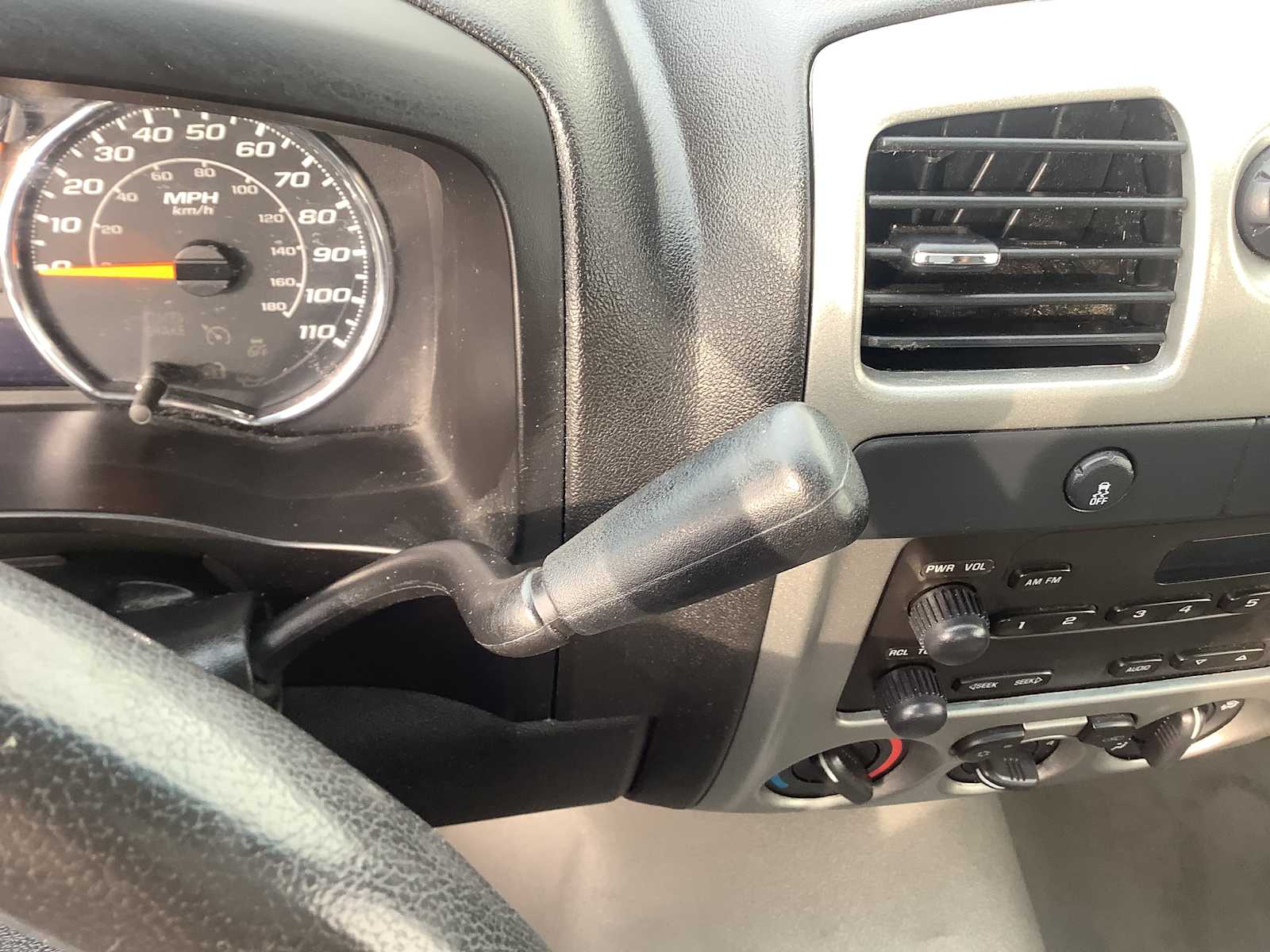 Thumbnail: 2012 Chevrolet Colorado - 17