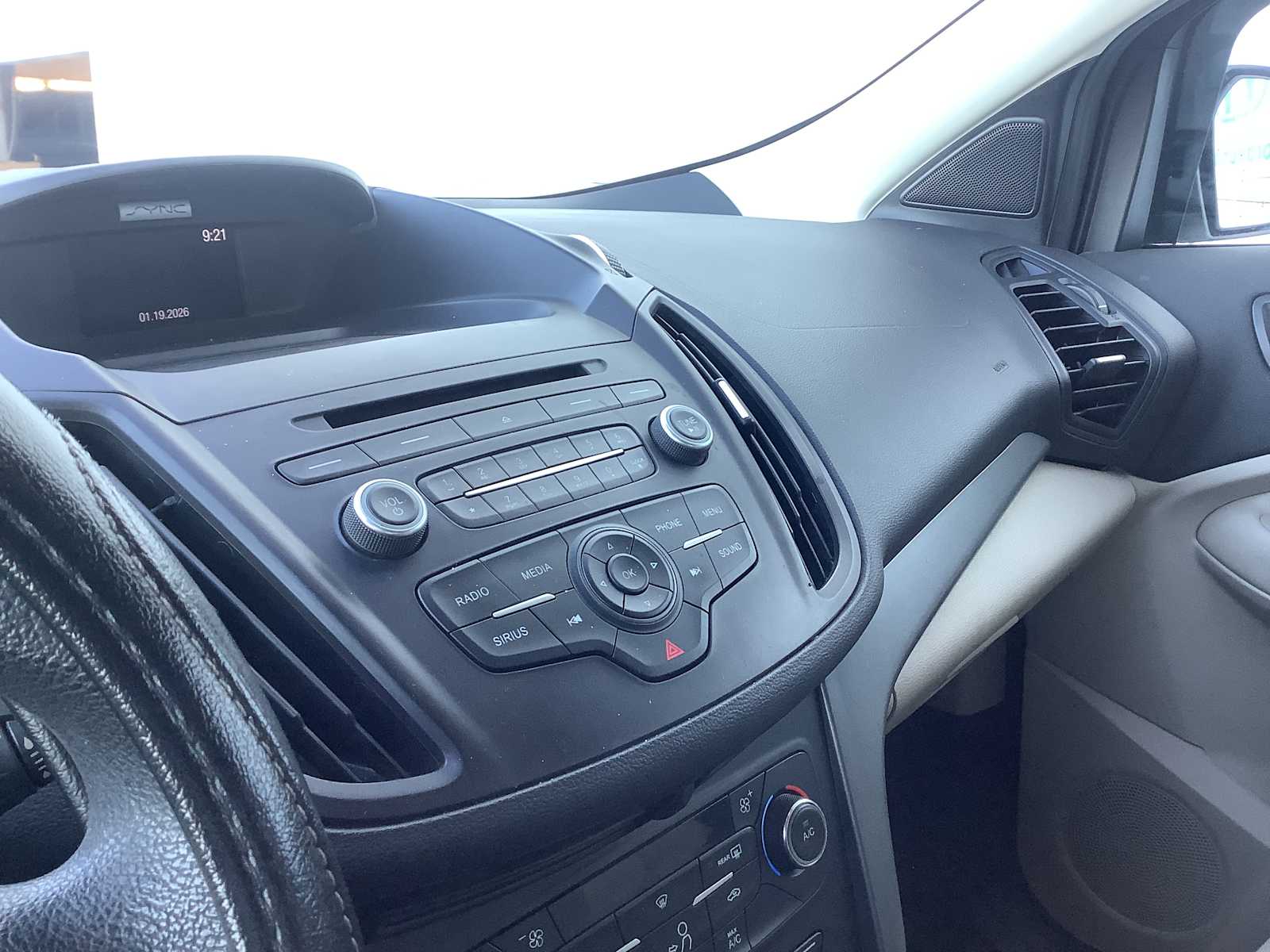 Thumbnail: 2017 Ford Escape - 17