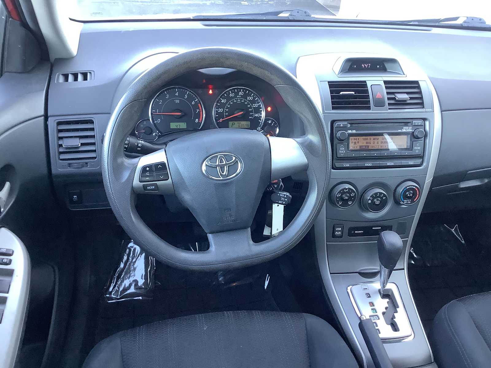 Thumbnail: 2012 Toyota Corolla - 10