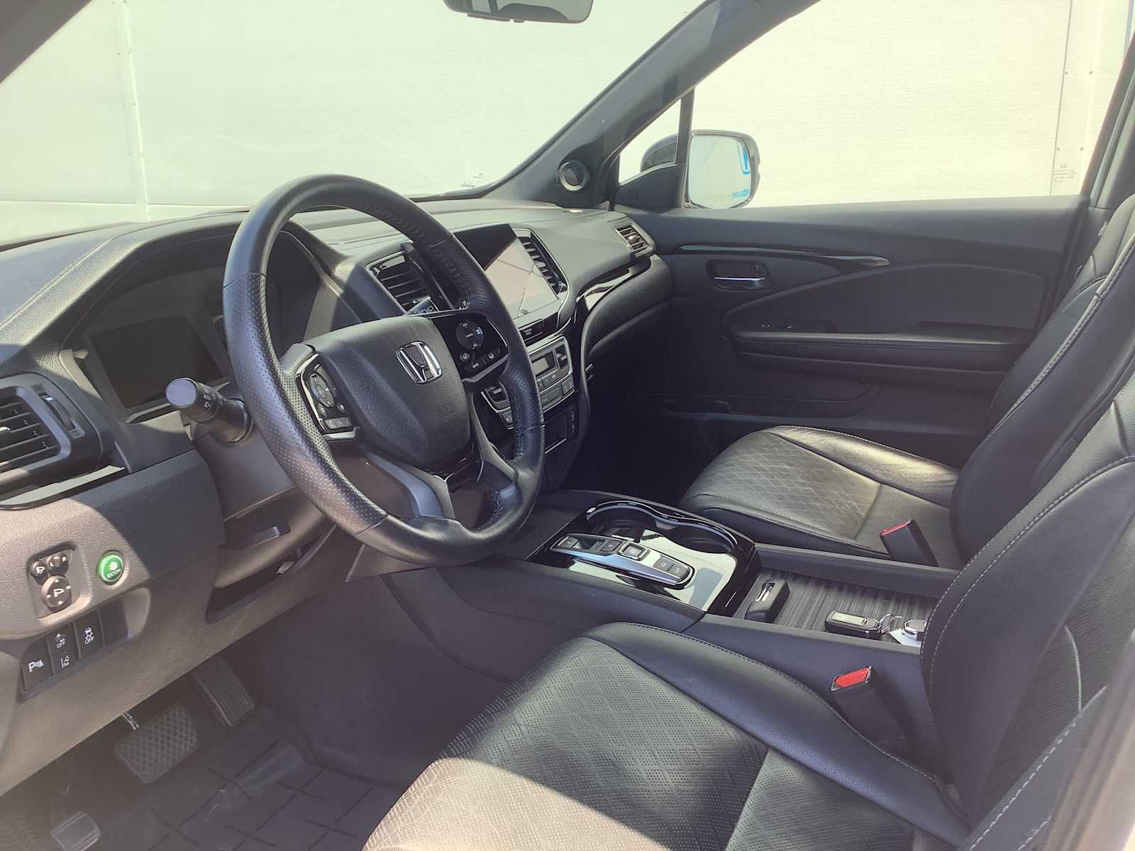 2019 Honda Passport Elite photo 3