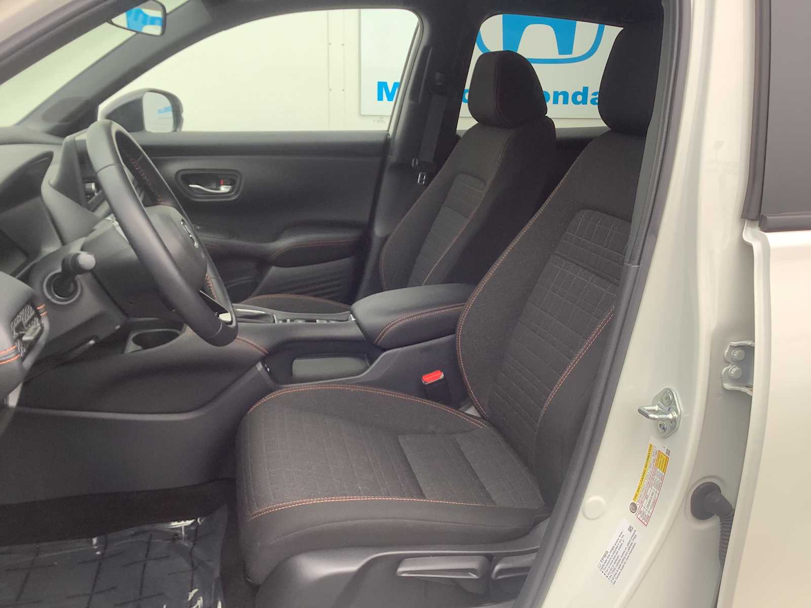 Thumbnail: 2025 Honda HR-V - 11