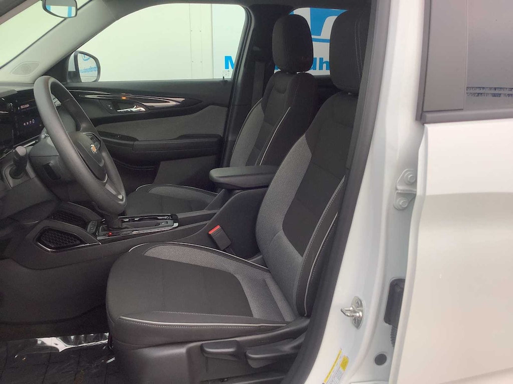 Used 2025 Chevrolet Trailblazer LT SUV