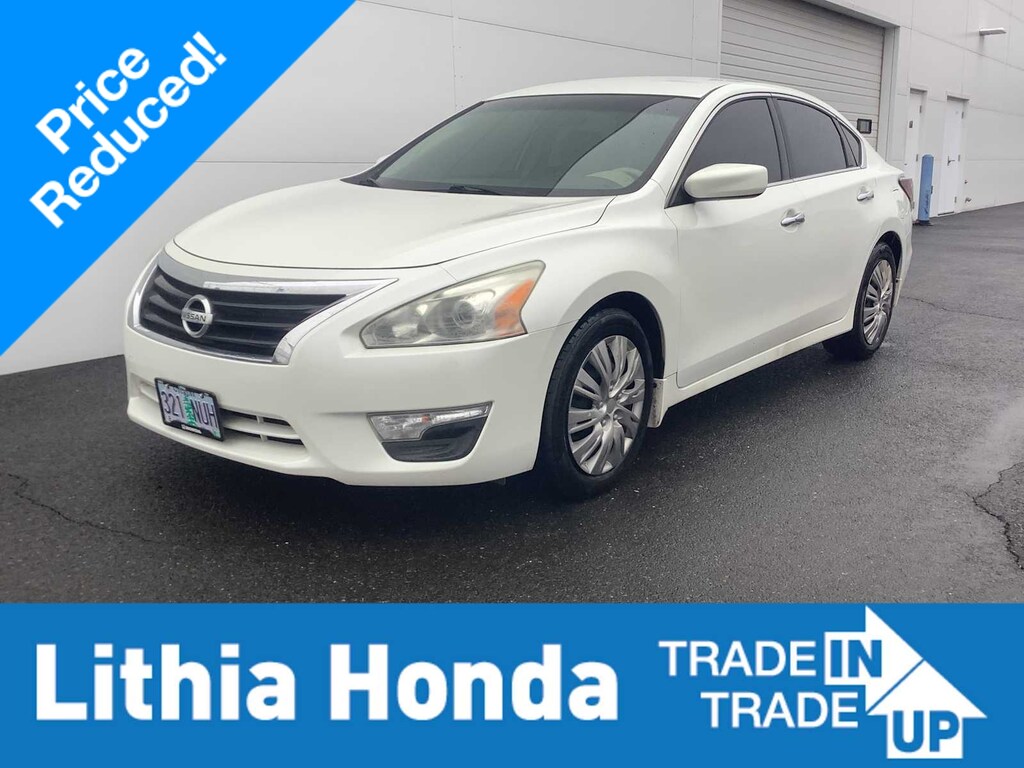Used 2014 Nissan Altima 2.5 SV Sedan