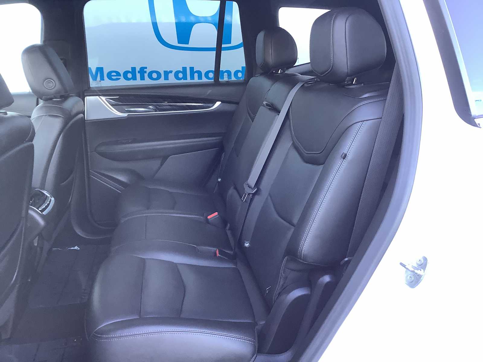 Thumbnail: 2023 Cadillac XT6 - 13