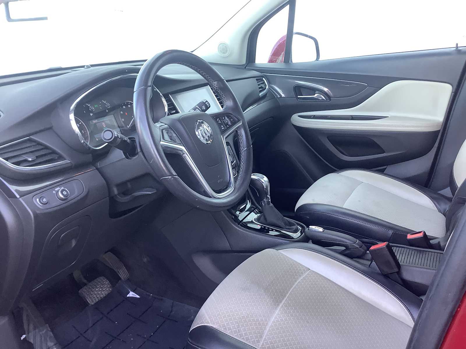 Thumbnail: 2019 Buick Encore - 3