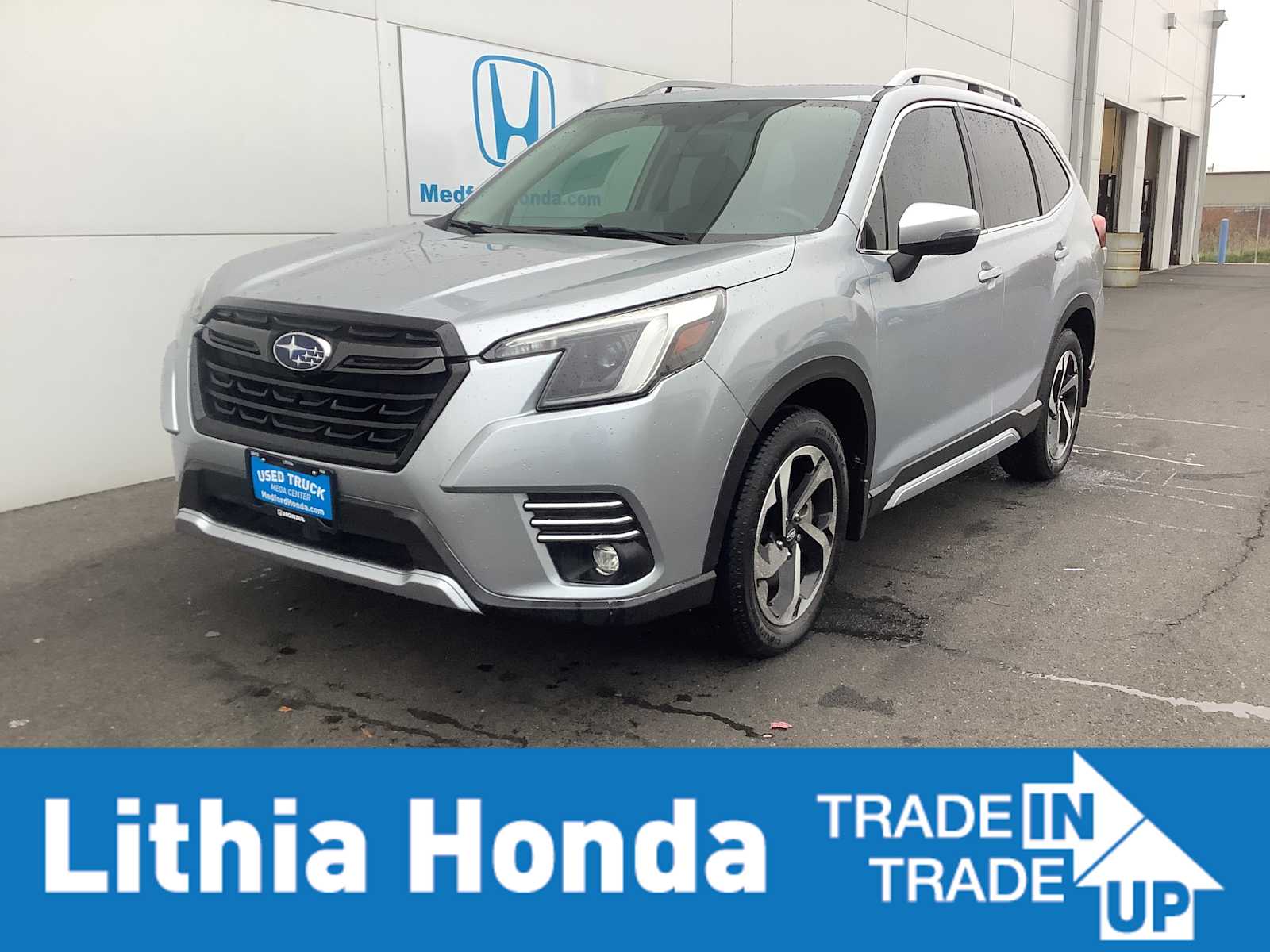 2022 Subaru Forester Touring's photo