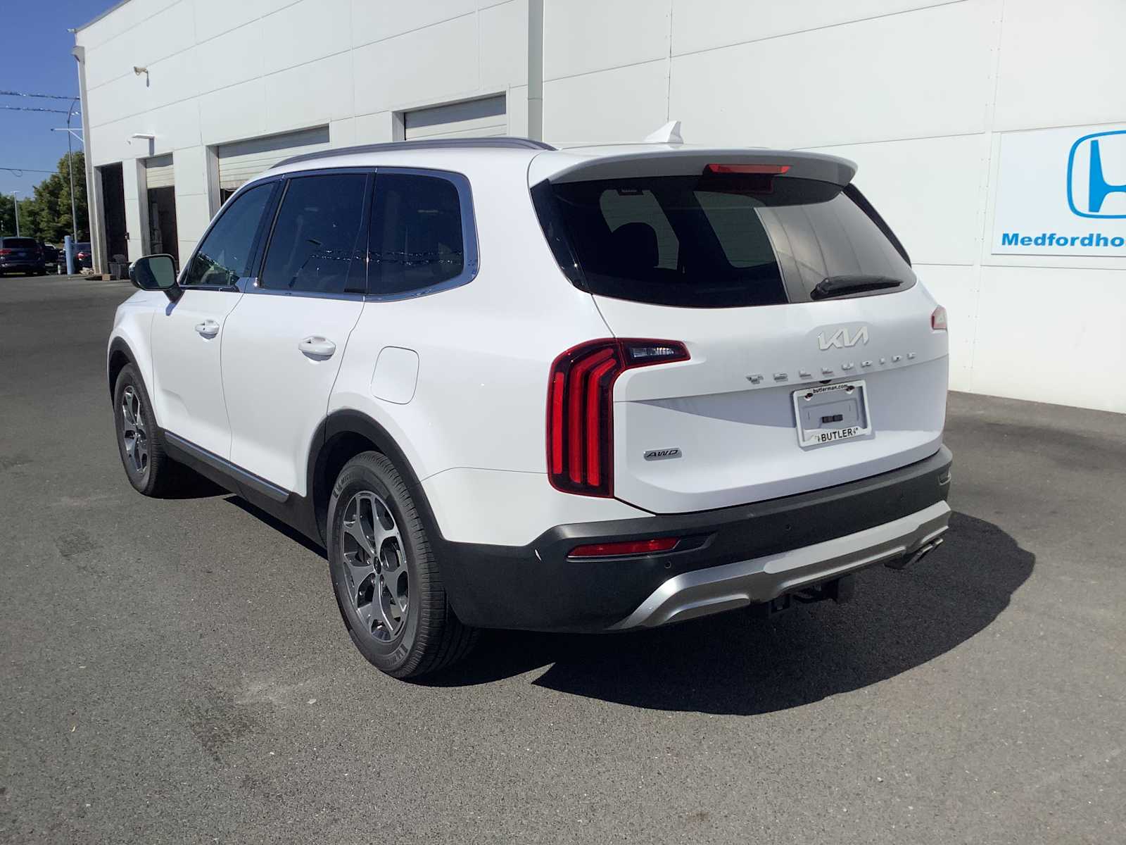 Thumbnail: 2022 Kia Telluride - 3