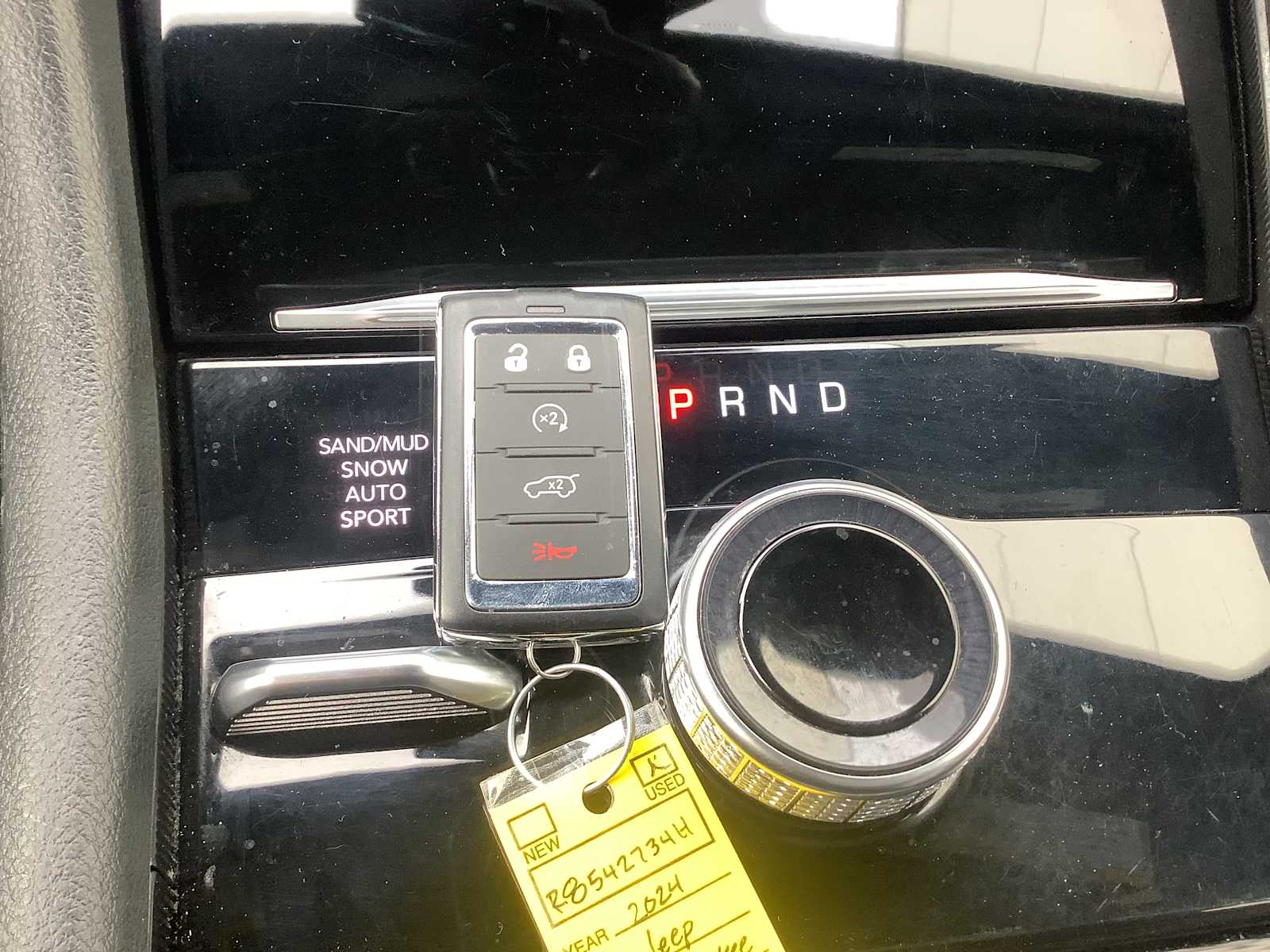 Thumbnail: 2024 Jeep Grand Cherokee L - 19