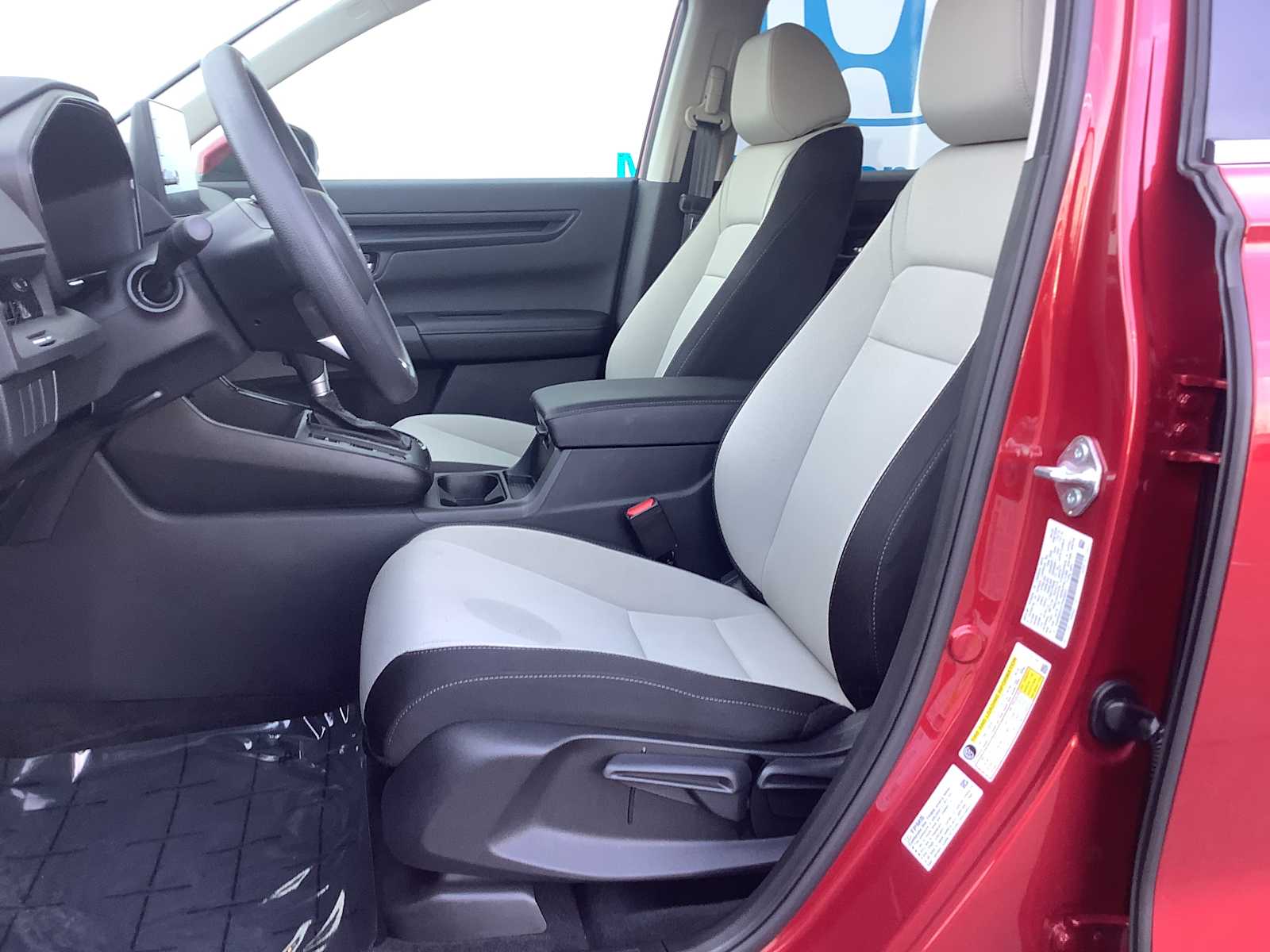 2026 Honda CR-V LX - Photo 11