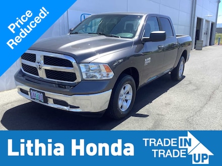 2021 Ram 1500 Classic SLT Truck Crew Cab