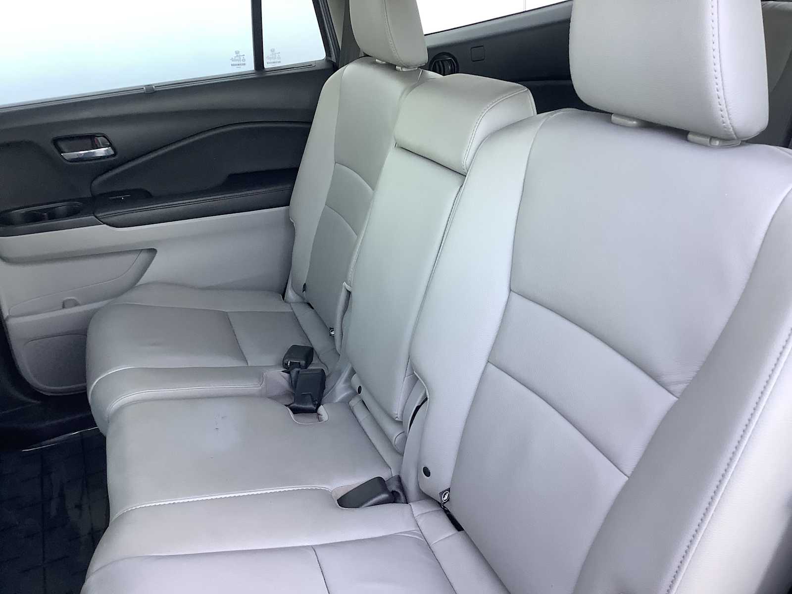 2022 Honda Pilot SE - Photo 14