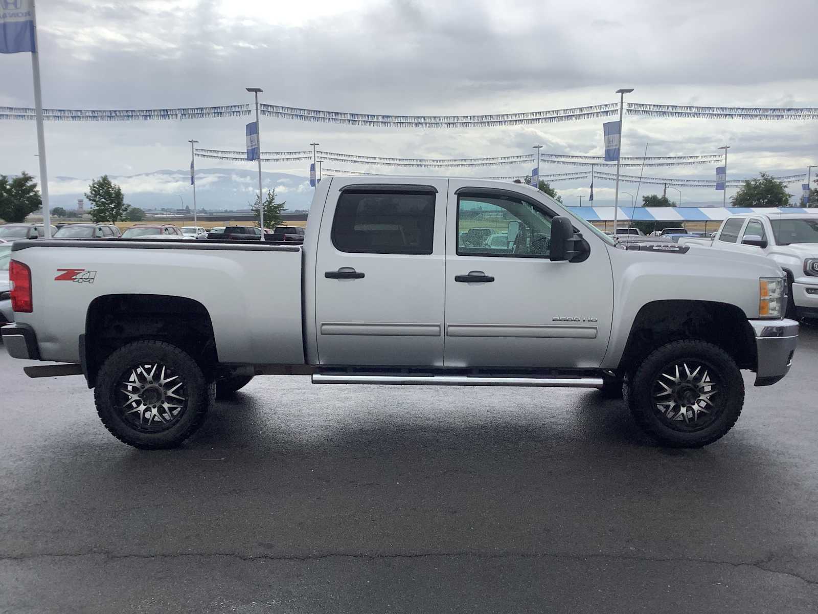 Thumbnail: 2013 Chevrolet Silverado 2500 - 8