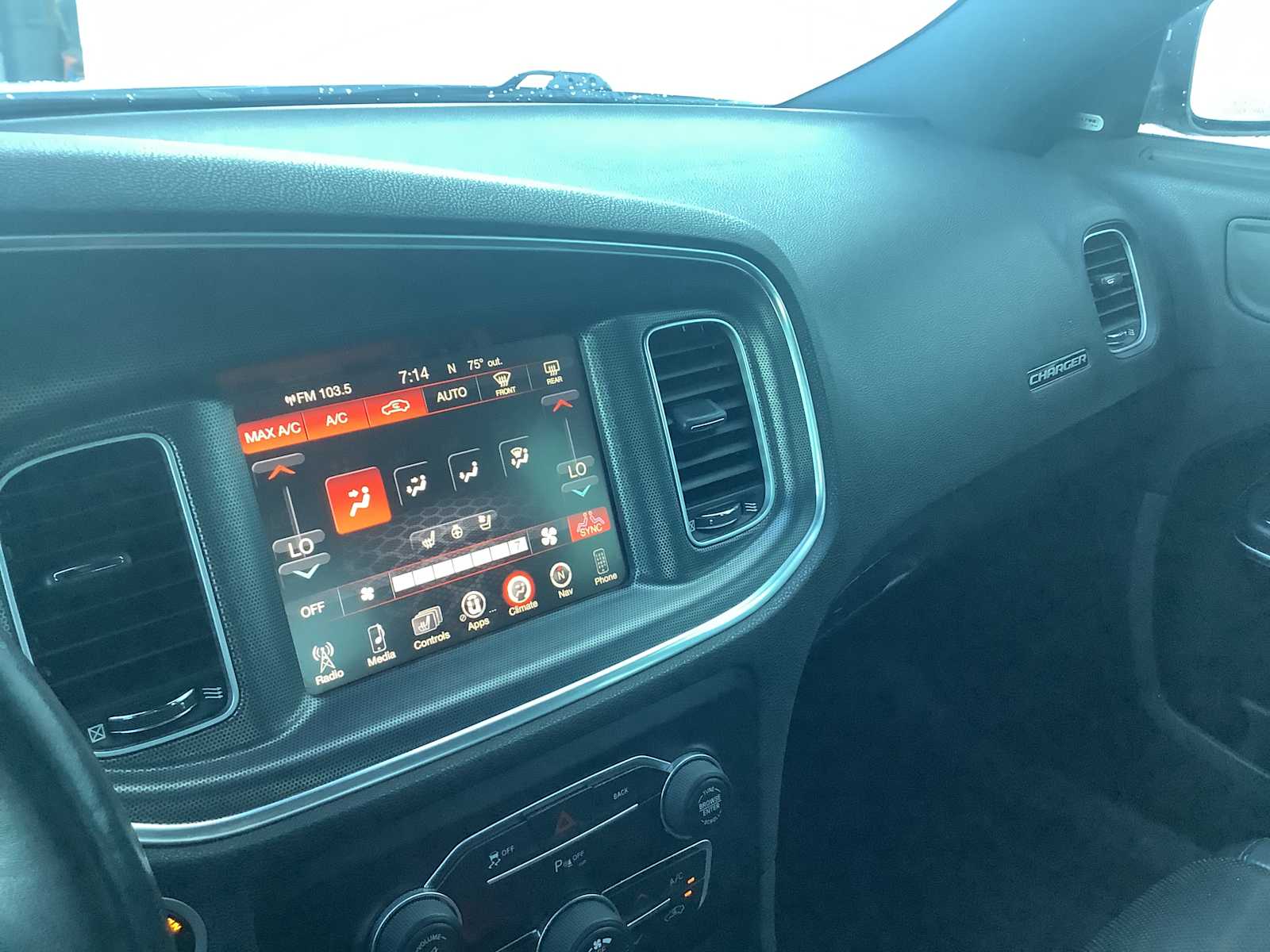 Thumbnail: 2015 Dodge Charger - 16