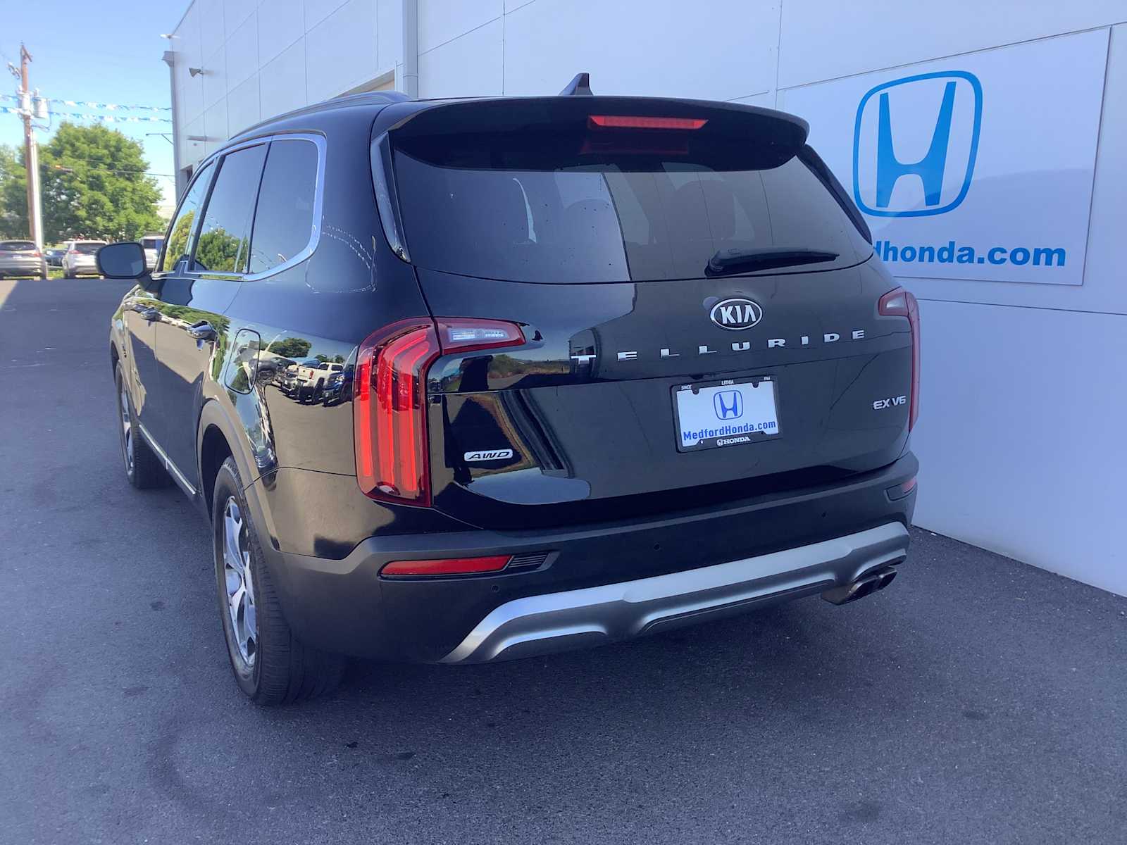 Thumbnail: 2021 Kia Telluride - 3