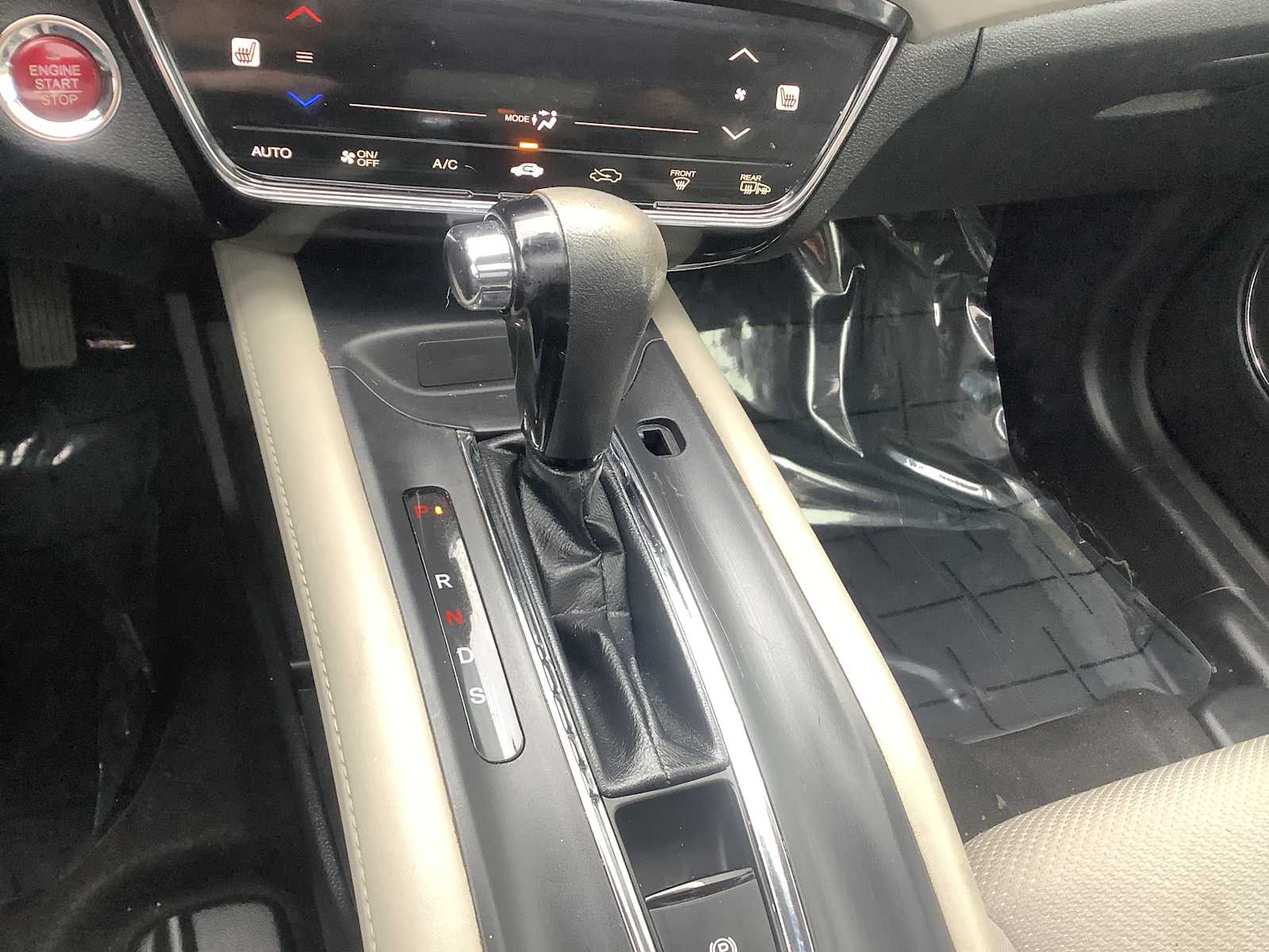 Thumbnail: 2018 Honda HR-V - 17