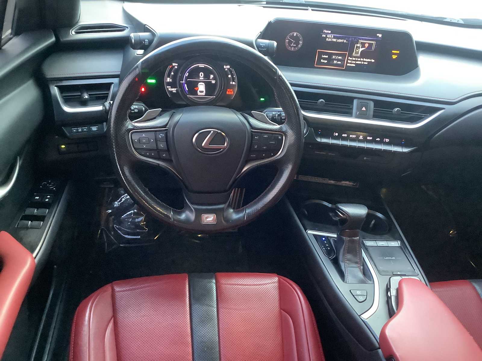 Thumbnail: 2020 Lexus UX - 10