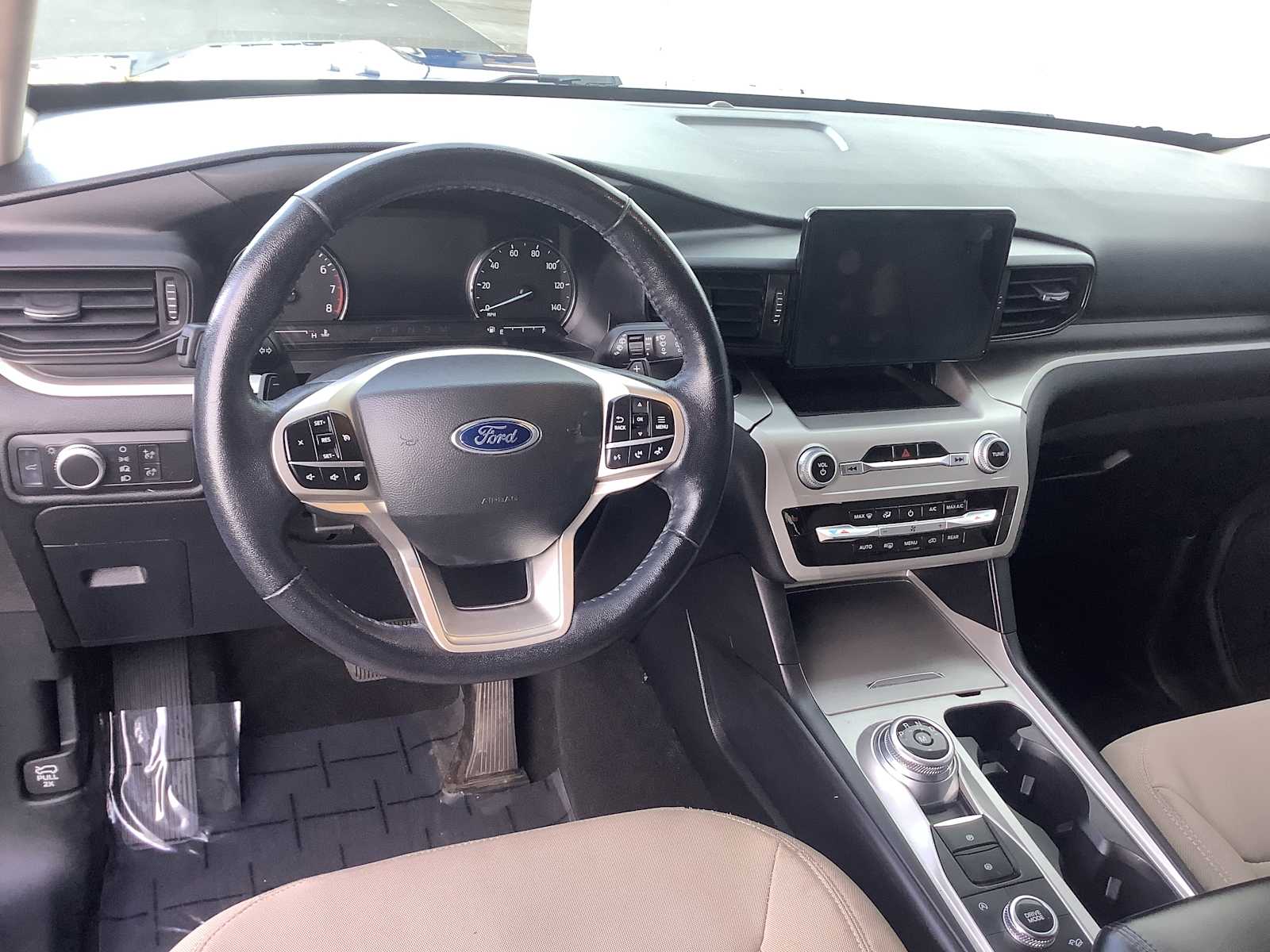 Thumbnail: 2021 Ford Explorer - 10