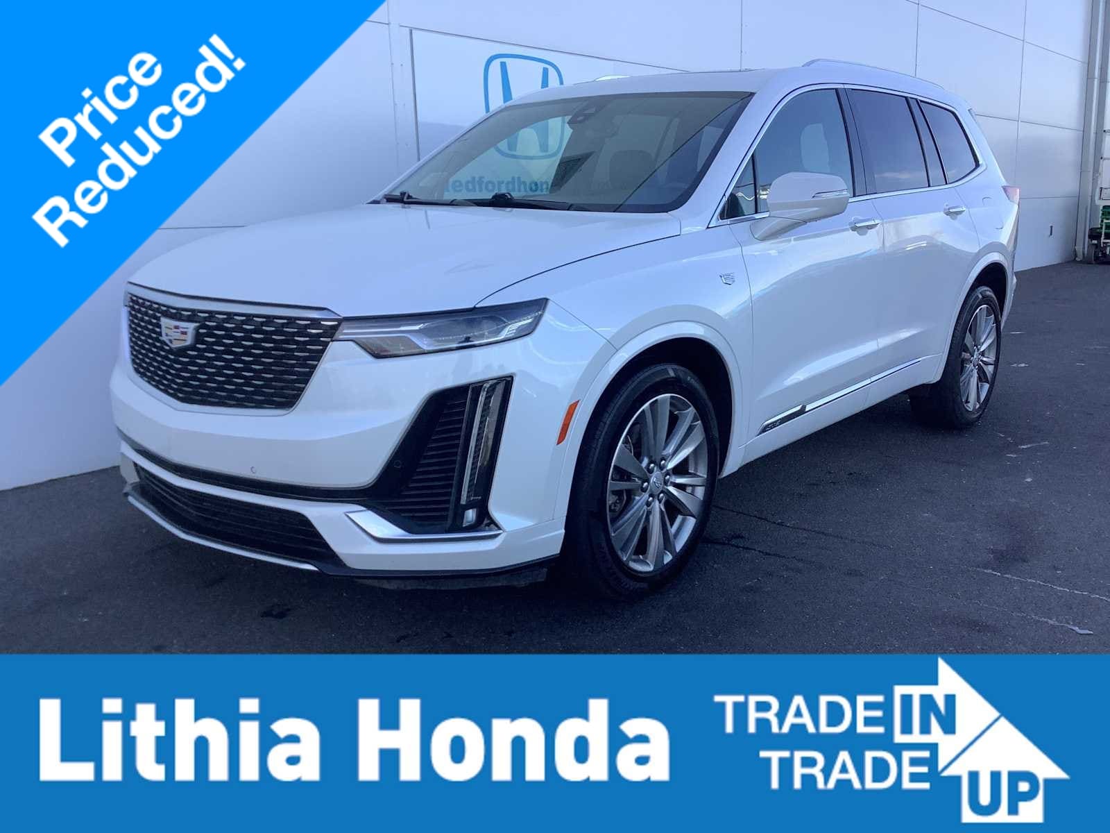 Thumbnail: 2023 Cadillac XT6 - 1