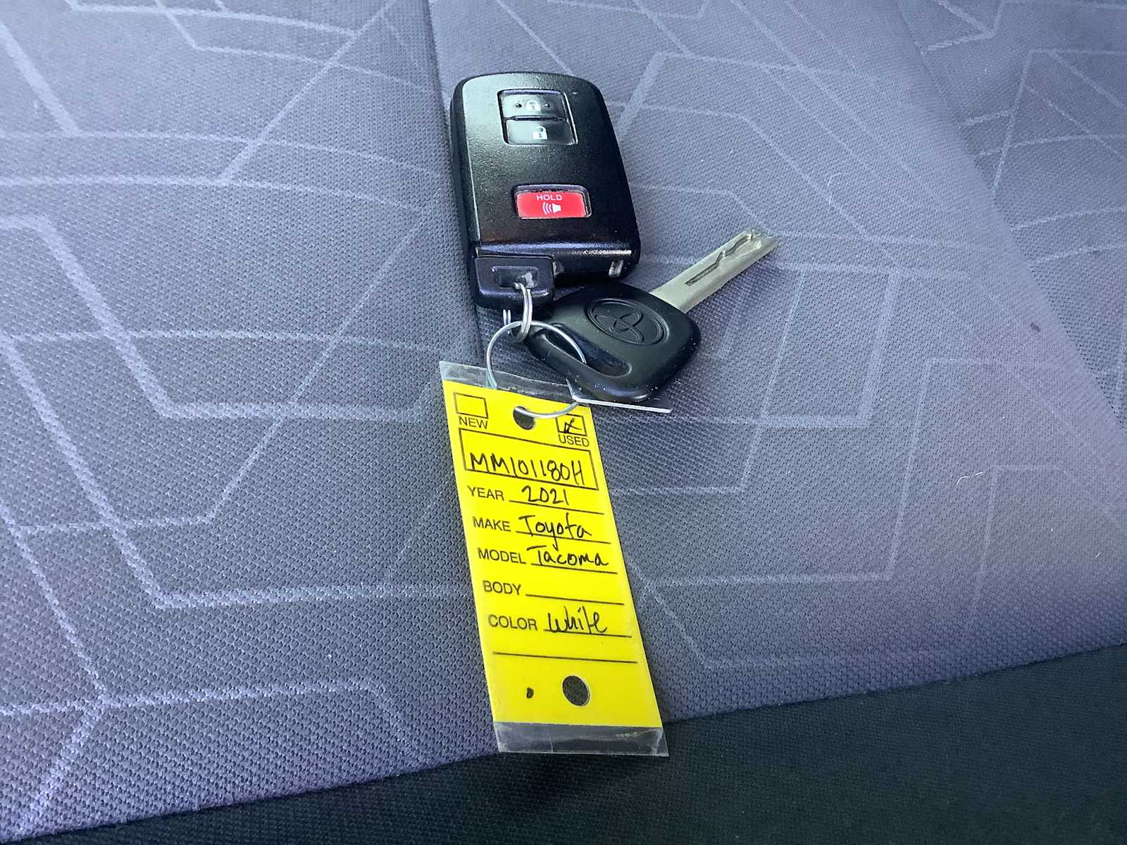 Thumbnail: 2021 Toyota Tacoma - 20