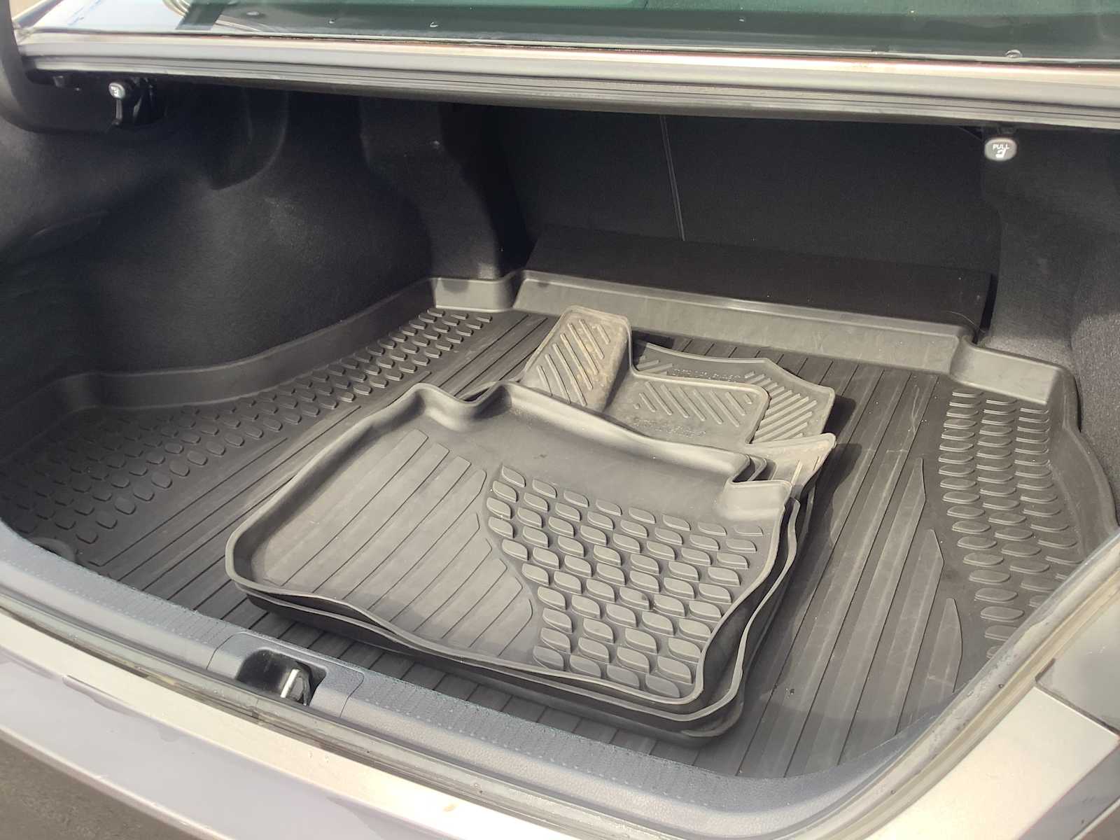 Thumbnail: 2020 Toyota Camry - 14