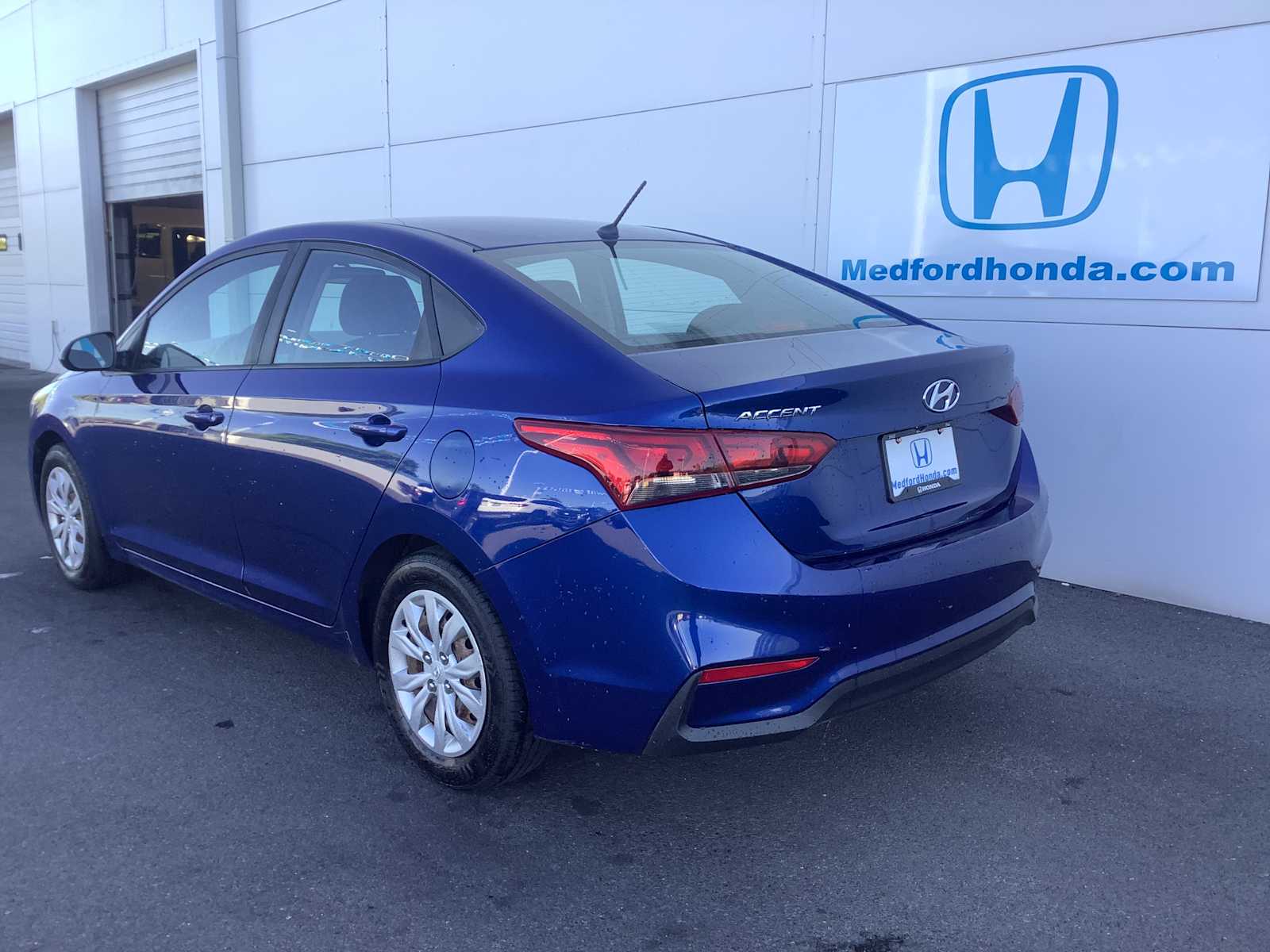 Thumbnail: 2018 Hyundai Accent - 4