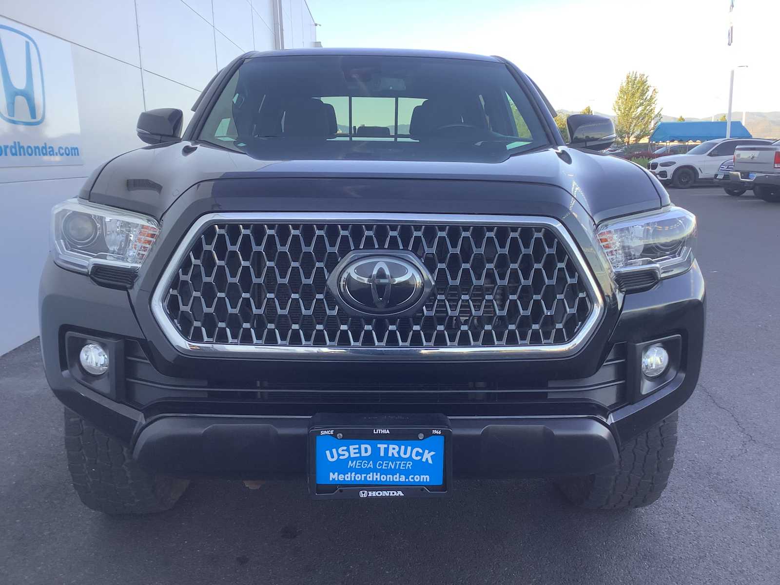 Thumbnail: 2019 Toyota Tacoma - 8