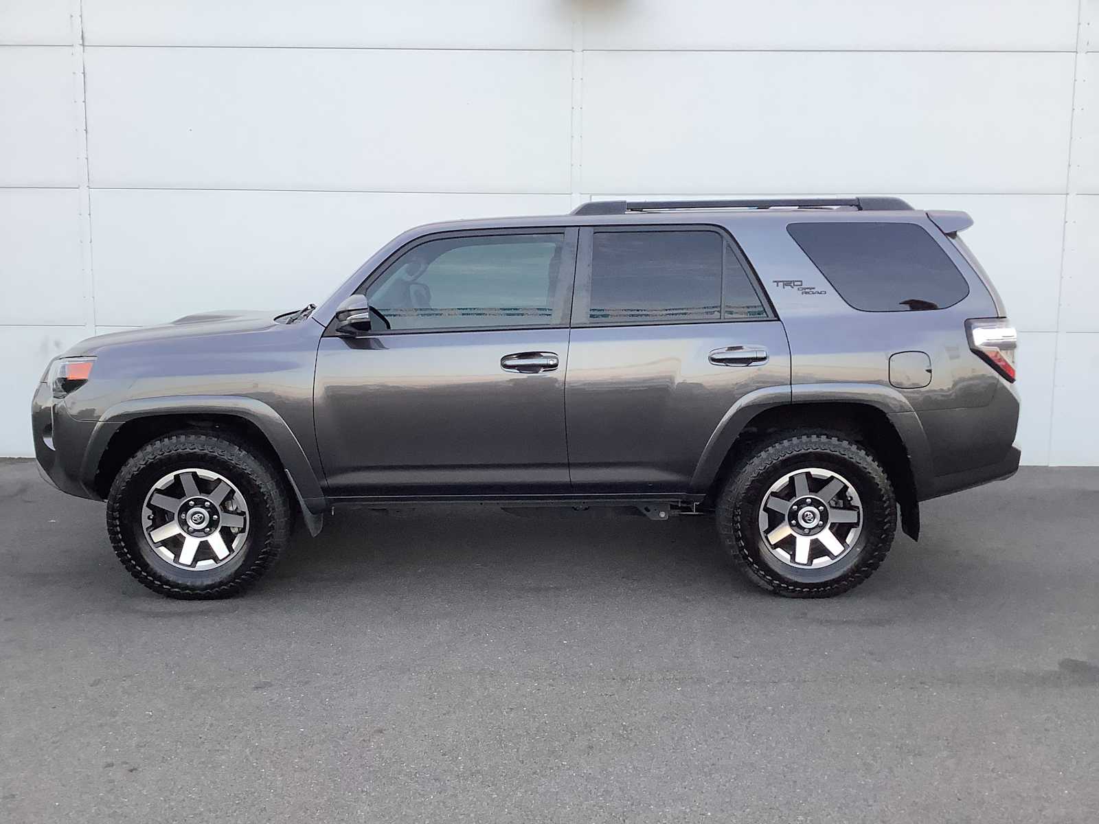 Used 2020 Toyota 4Runner TRD Off-Road Premium with VIN JTEBU5JR7L5777494 for sale in Medford, OR