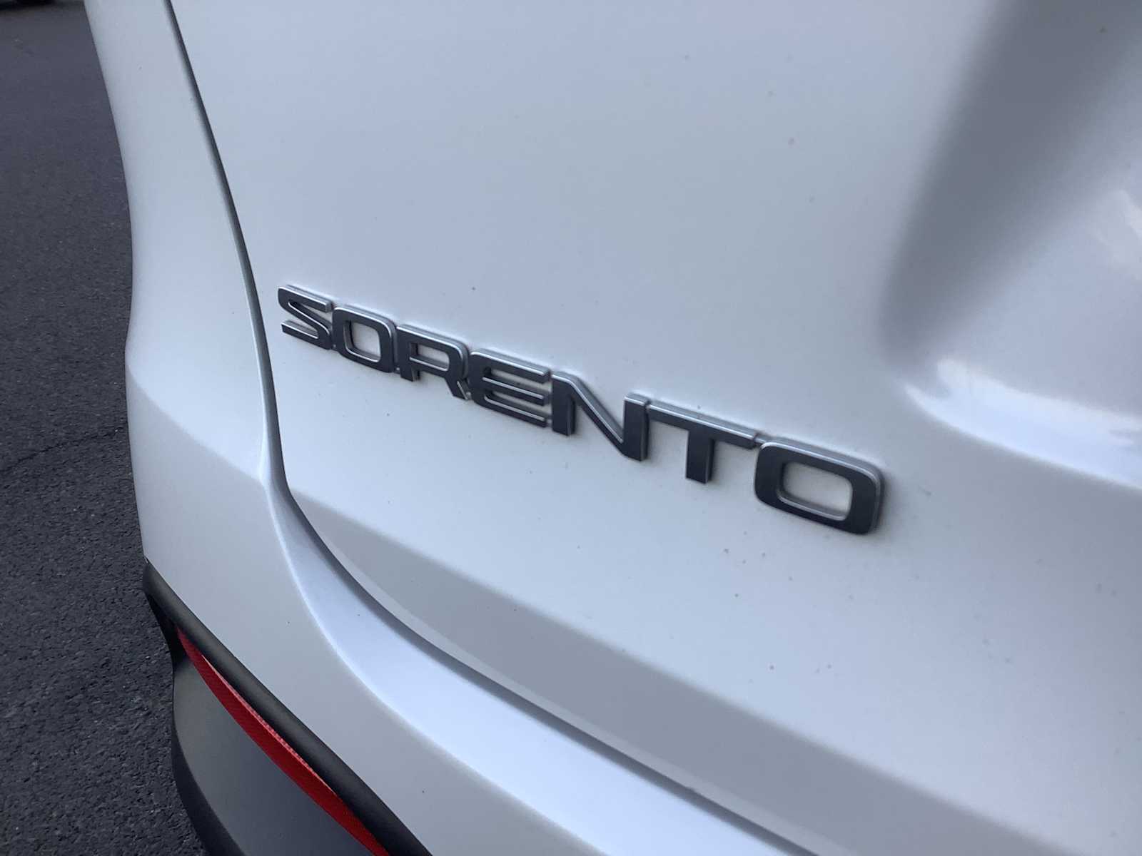 Thumbnail: 2017 Kia Sorento - 6