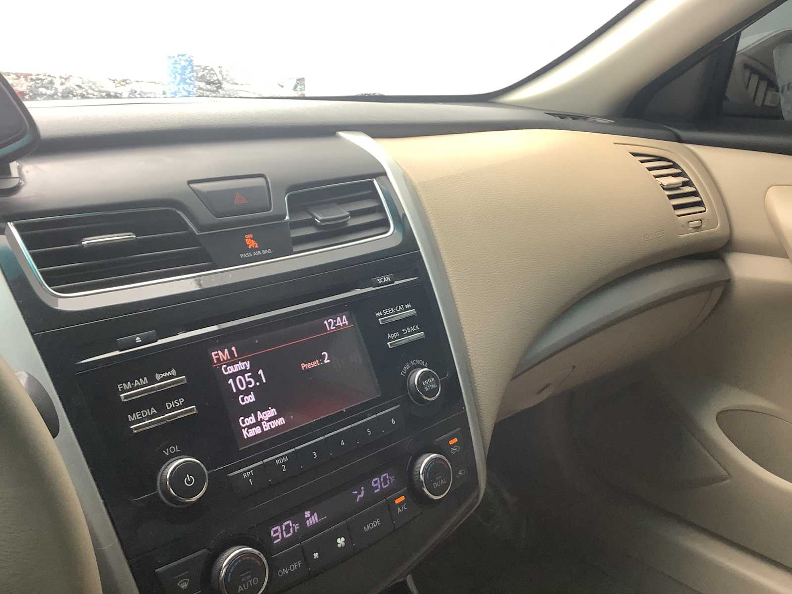 Thumbnail: 2014 Nissan Altima - 17