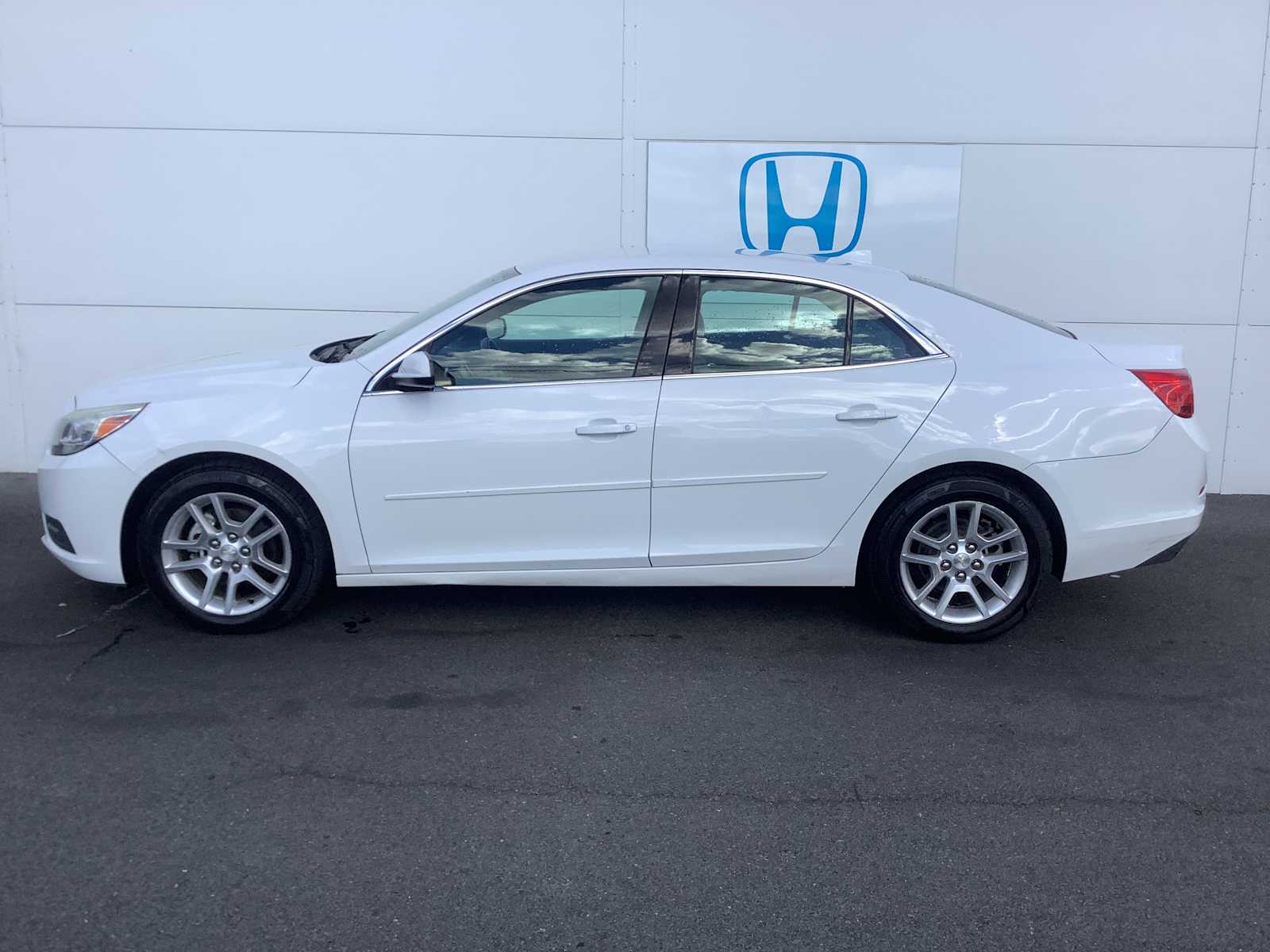 Used 2013 Chevrolet Malibu 1SA with VIN 1G11D5SR0DF157833 for sale in Medford, OR