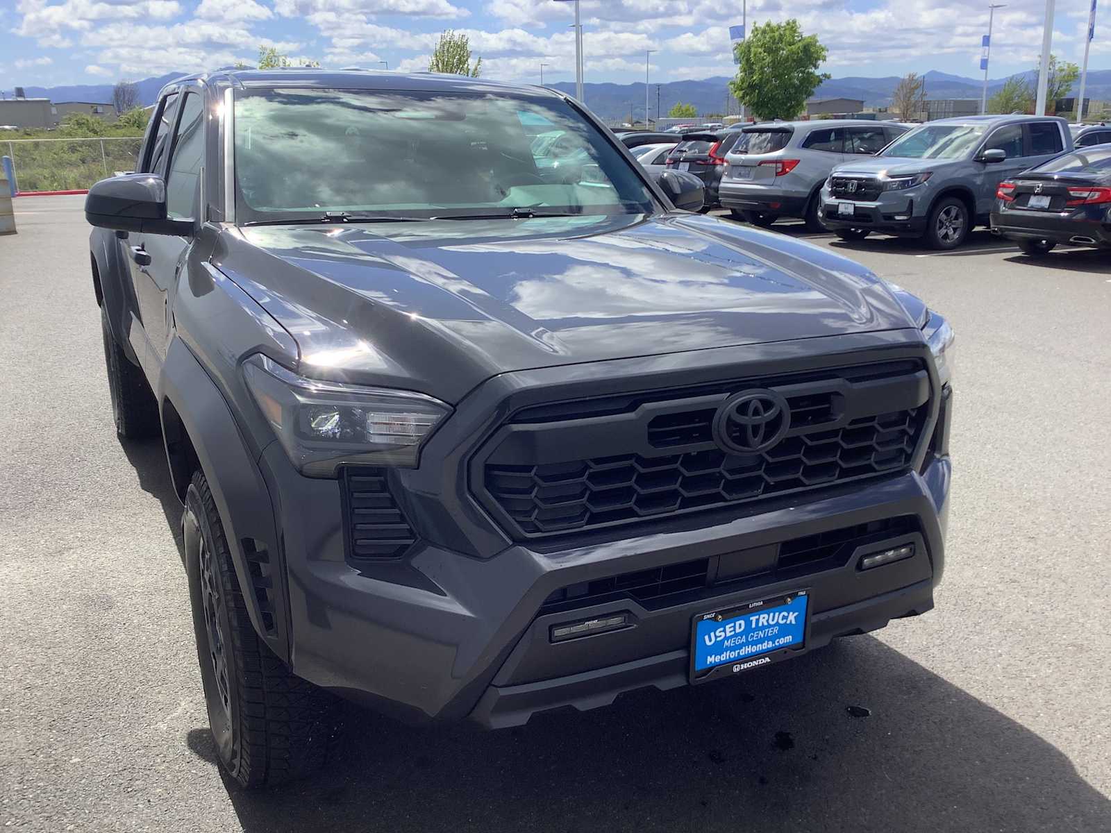 Thumbnail: 2024 Toyota Tacoma - 9