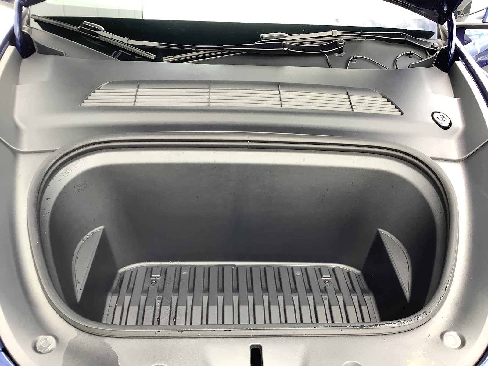 Thumbnail: 2024 Tesla Model Y - 9