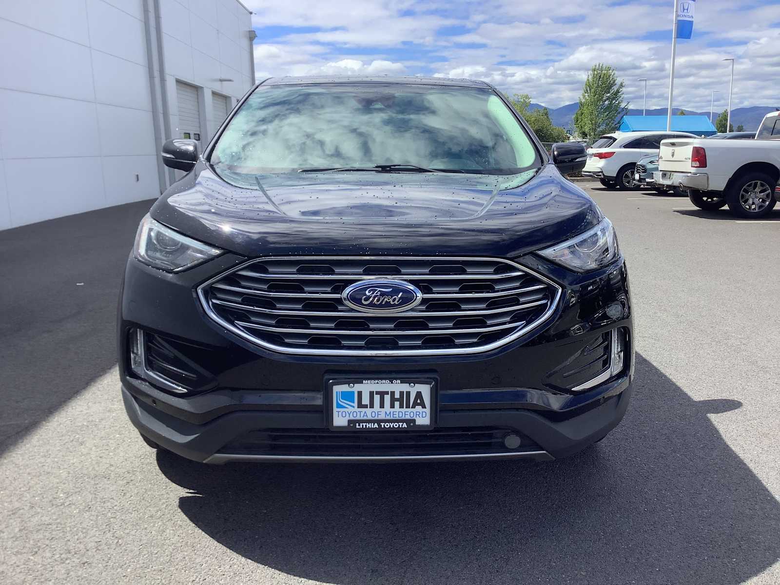 Thumbnail: 2023 Ford Edge - 9