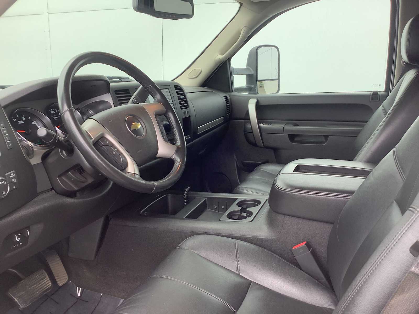 Thumbnail: 2013 Chevrolet Silverado 2500 - 3