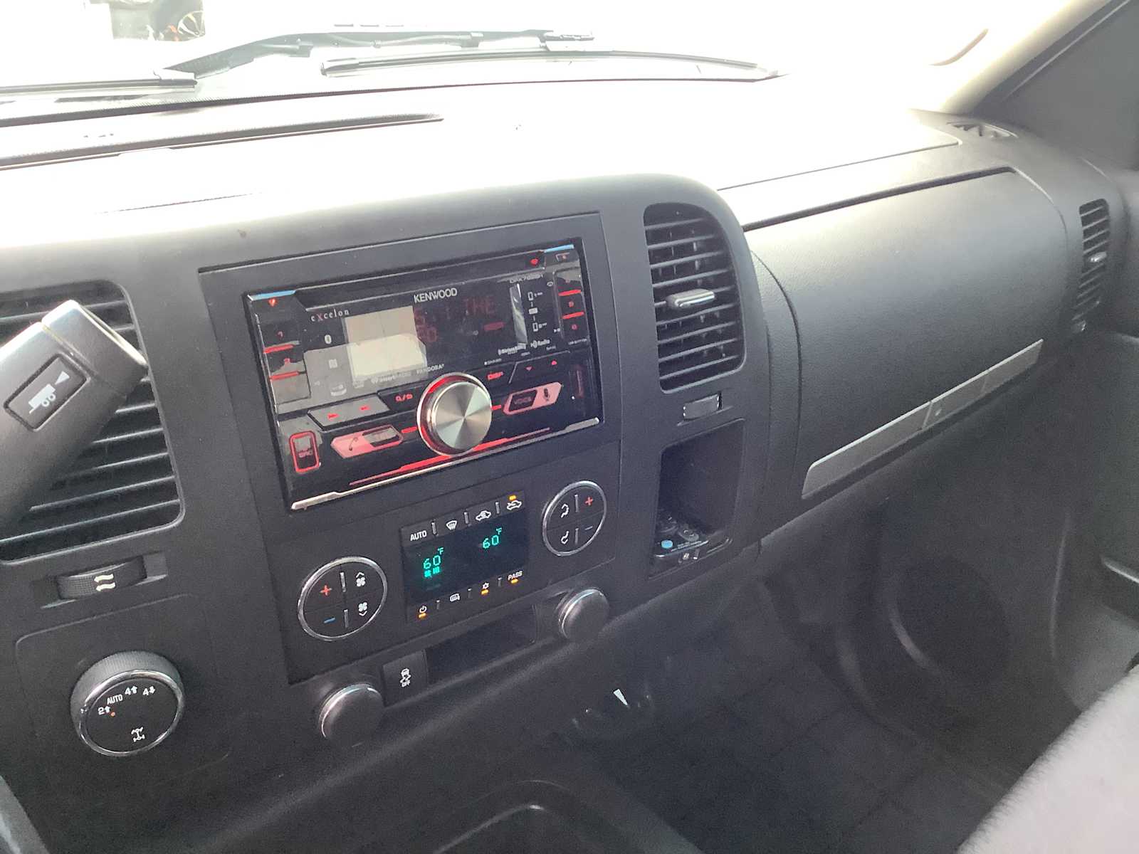 Thumbnail: 2013 GMC Sierra 1500 - 17