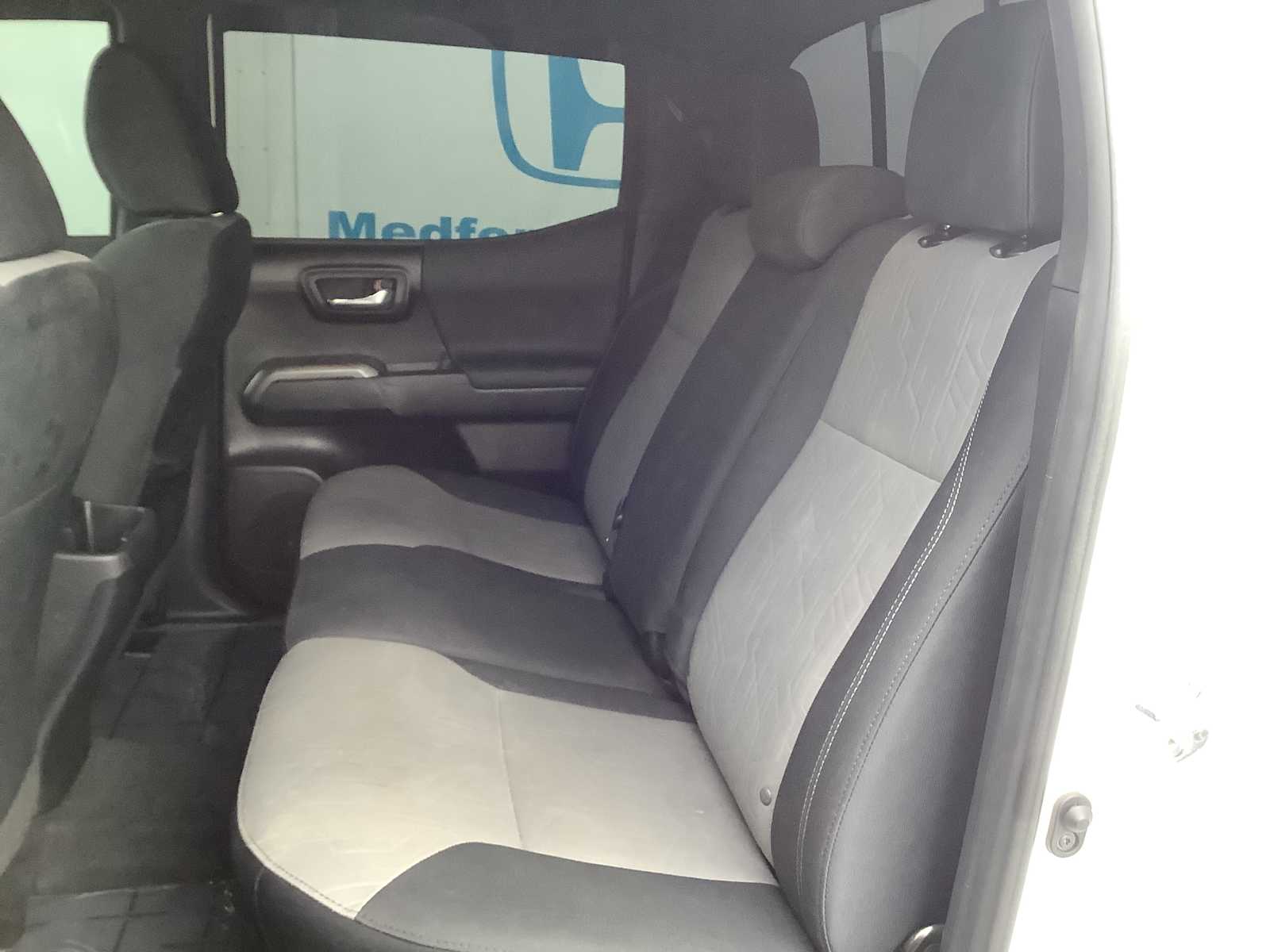 Thumbnail: 2021 Toyota Tacoma - 13