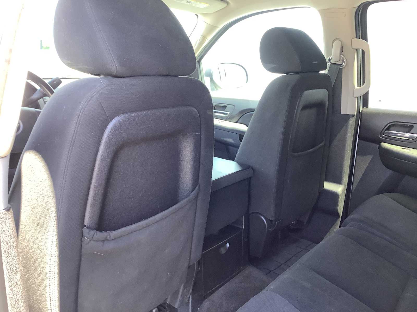 Thumbnail: 2010 Chevrolet Tahoe - 12