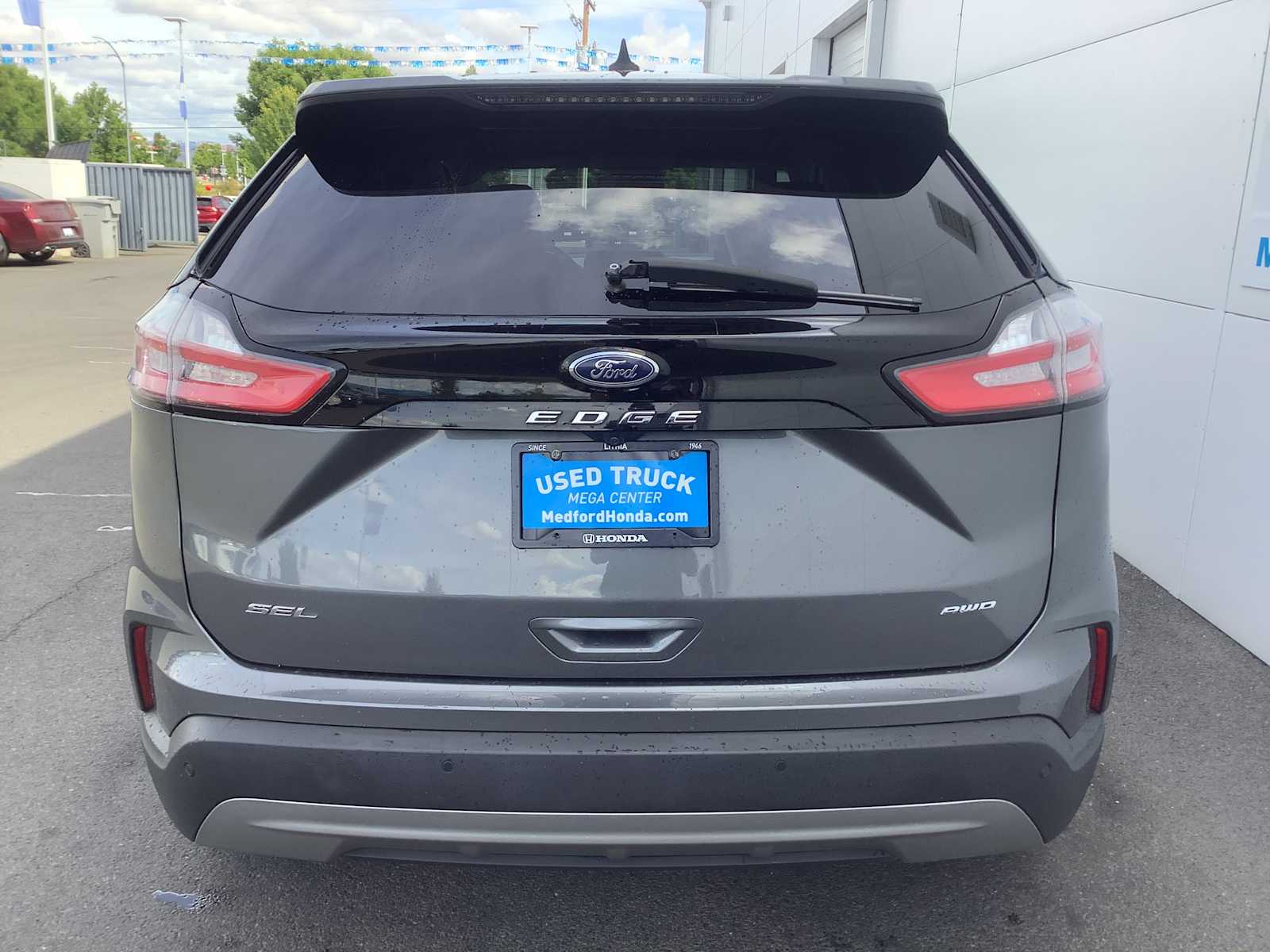 Thumbnail: 2023 Ford Edge - 5