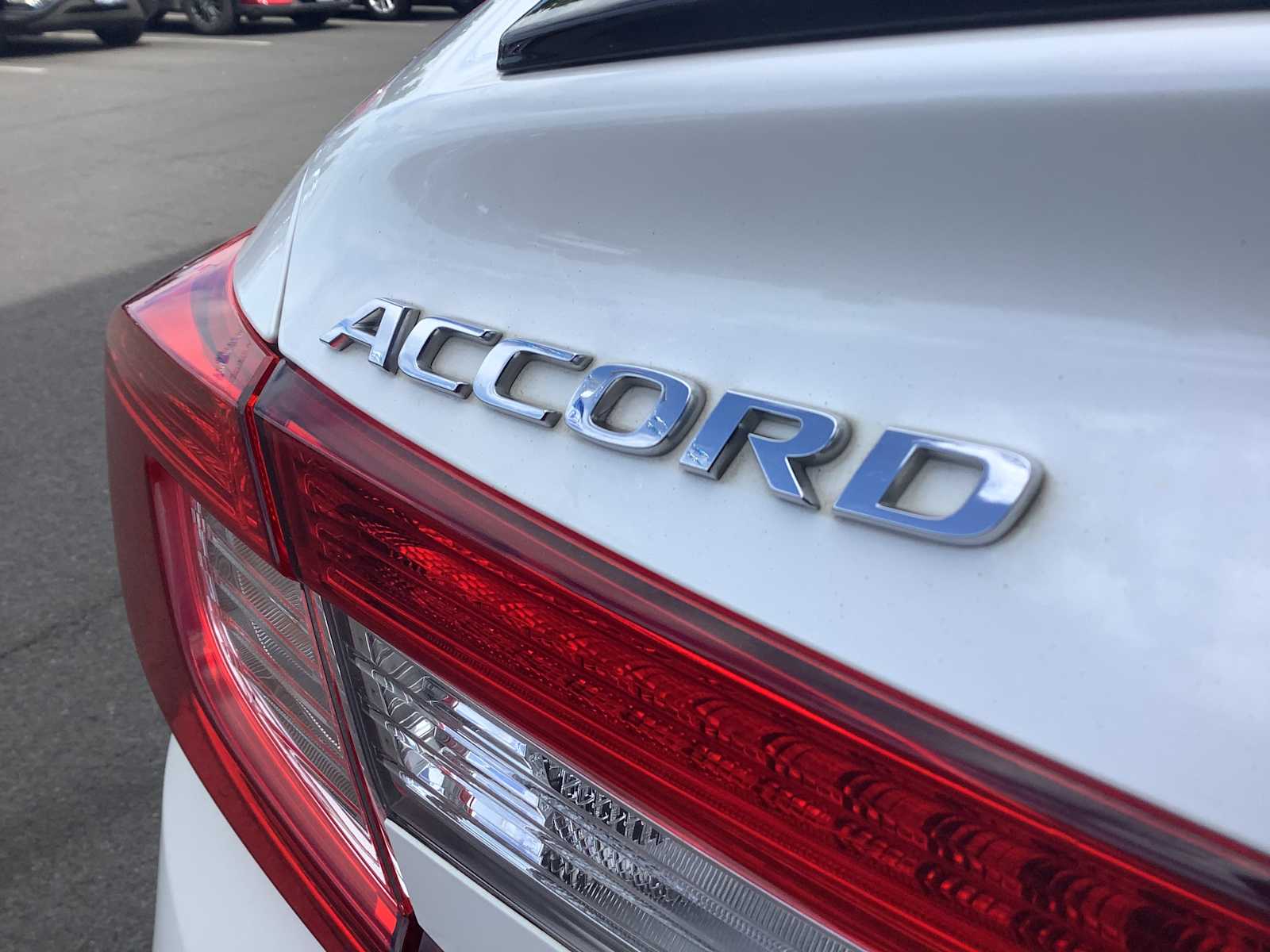2022 Honda Accord Sport - Photo 6