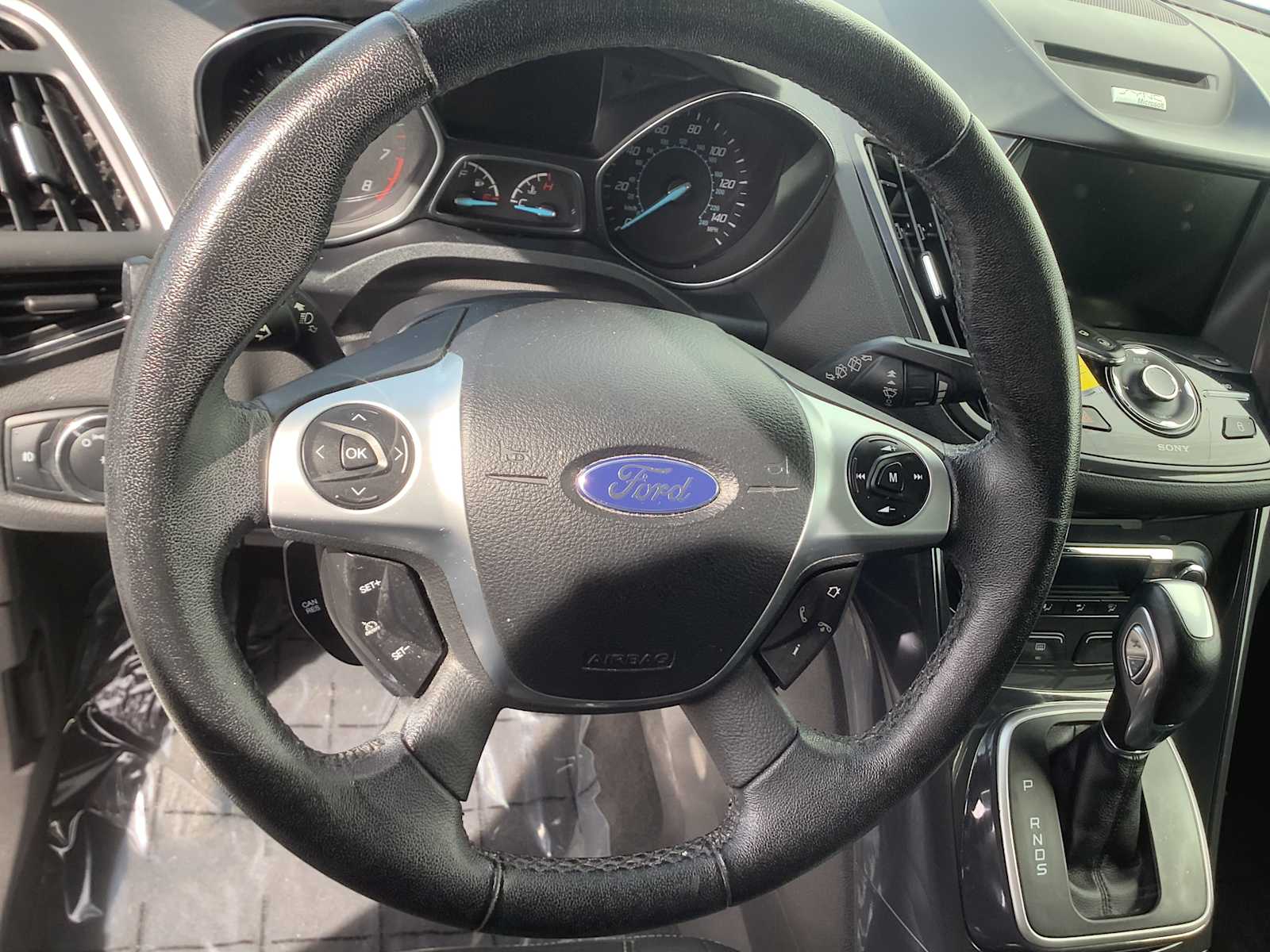 Thumbnail: 2013 Ford Escape - 15