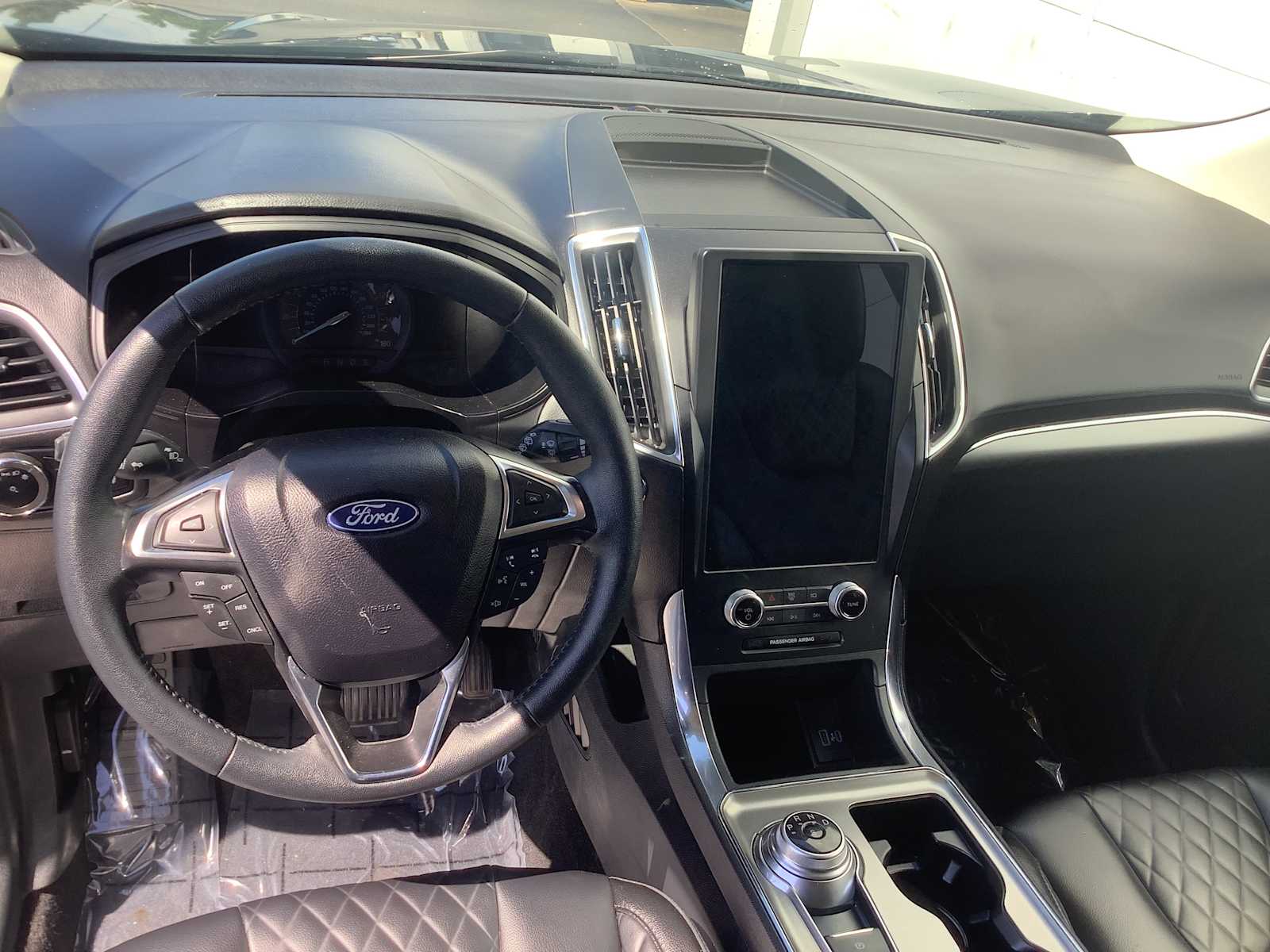 2024 Ford Edge Titanium - Photo 10