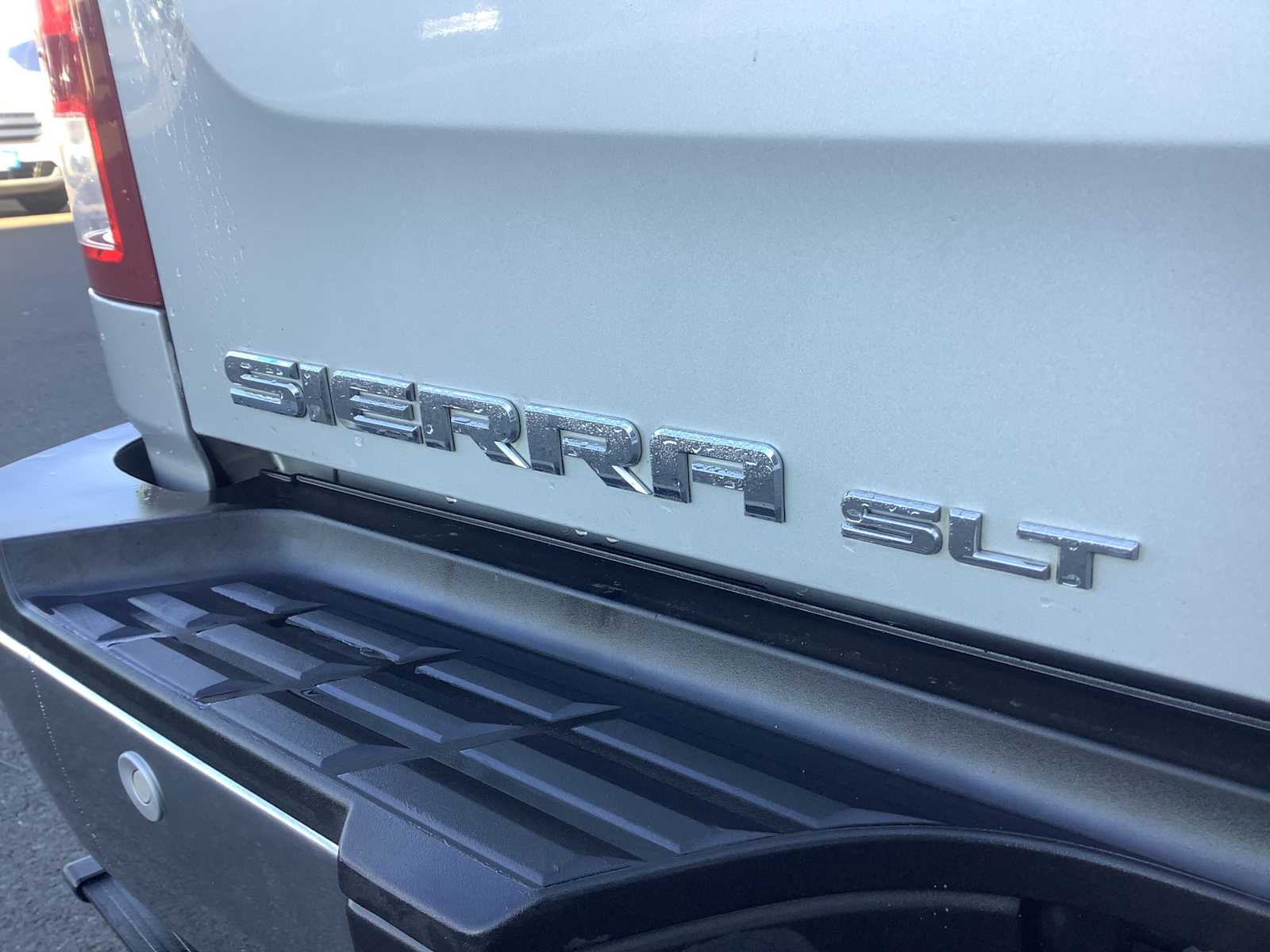 Thumbnail: 2010 GMC Sierra 2500 - 6