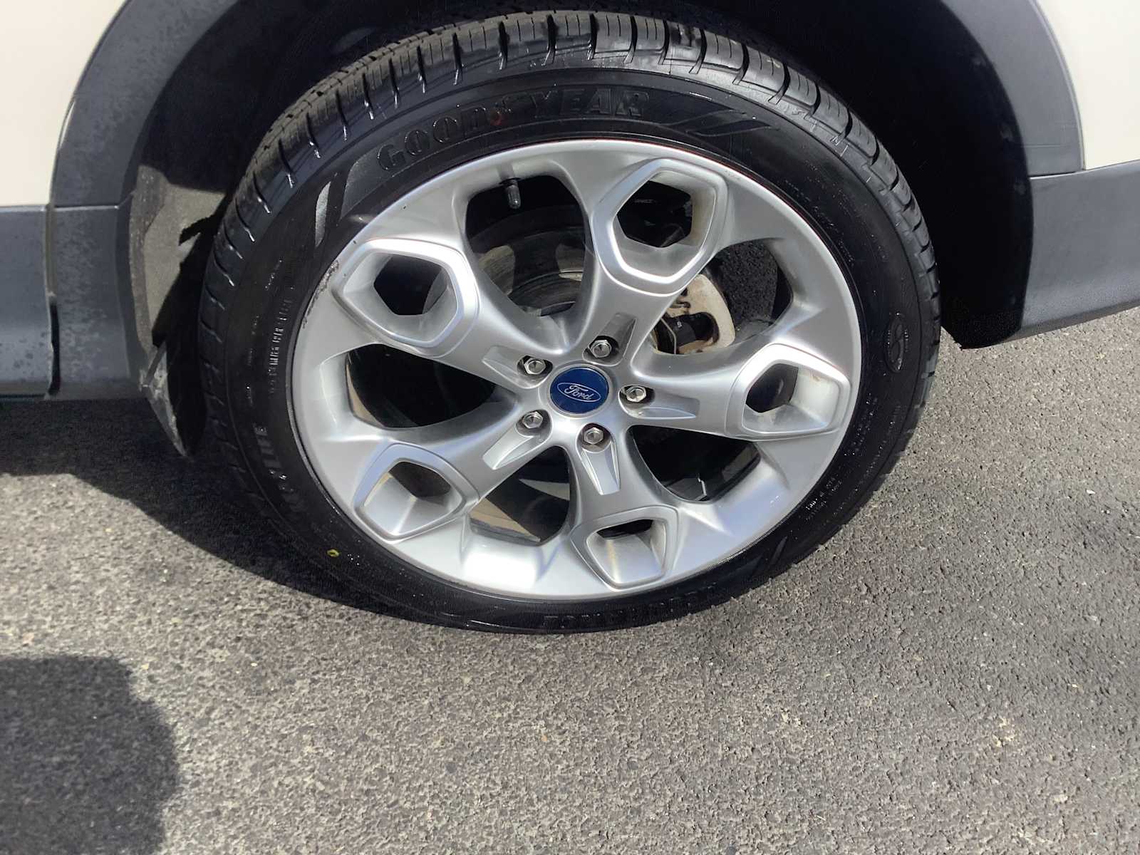 Thumbnail: 2013 Ford Escape - 8