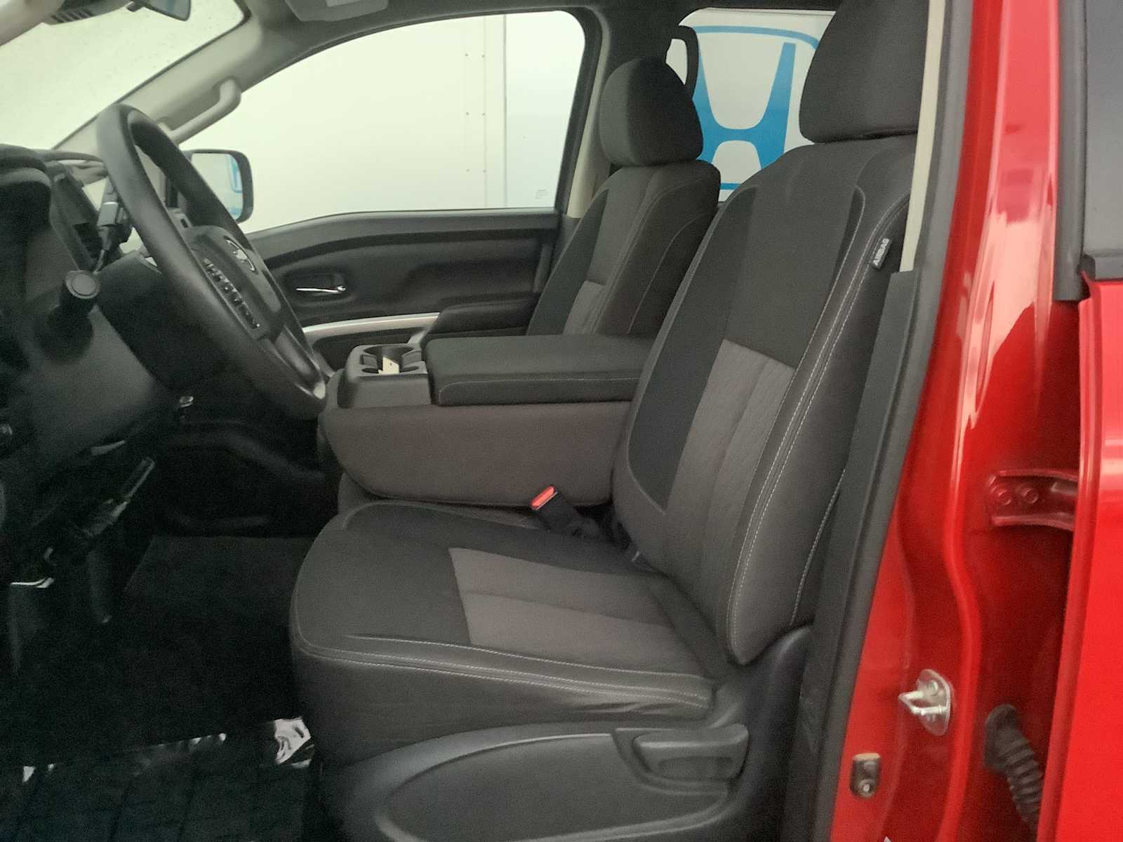 Thumbnail: 2023 Nissan Titan - 11